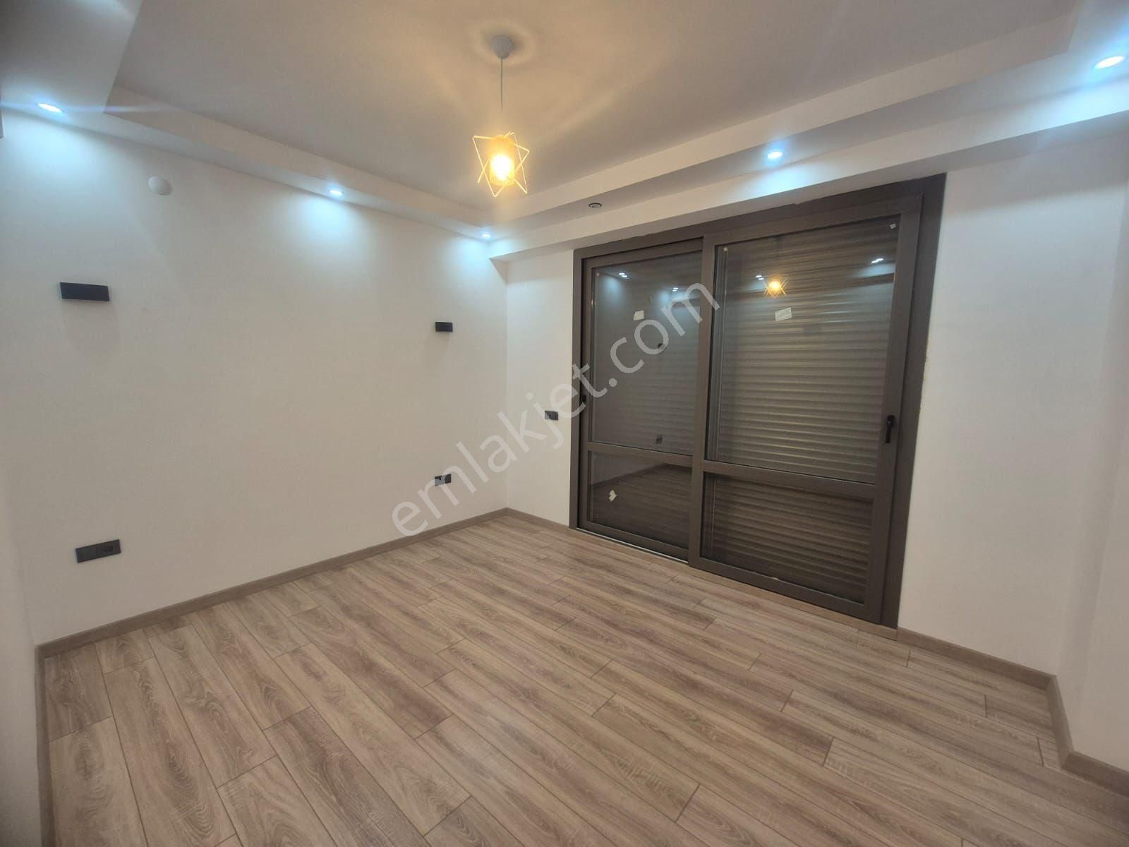 Didim Merkezde 3+1 Ayrı Mutfaklı Villa - Görsel 20