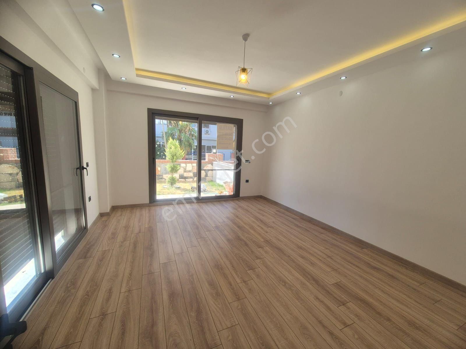 Didim Merkezde 3+1 Ayrı Mutfaklı Villa - Görsel 19