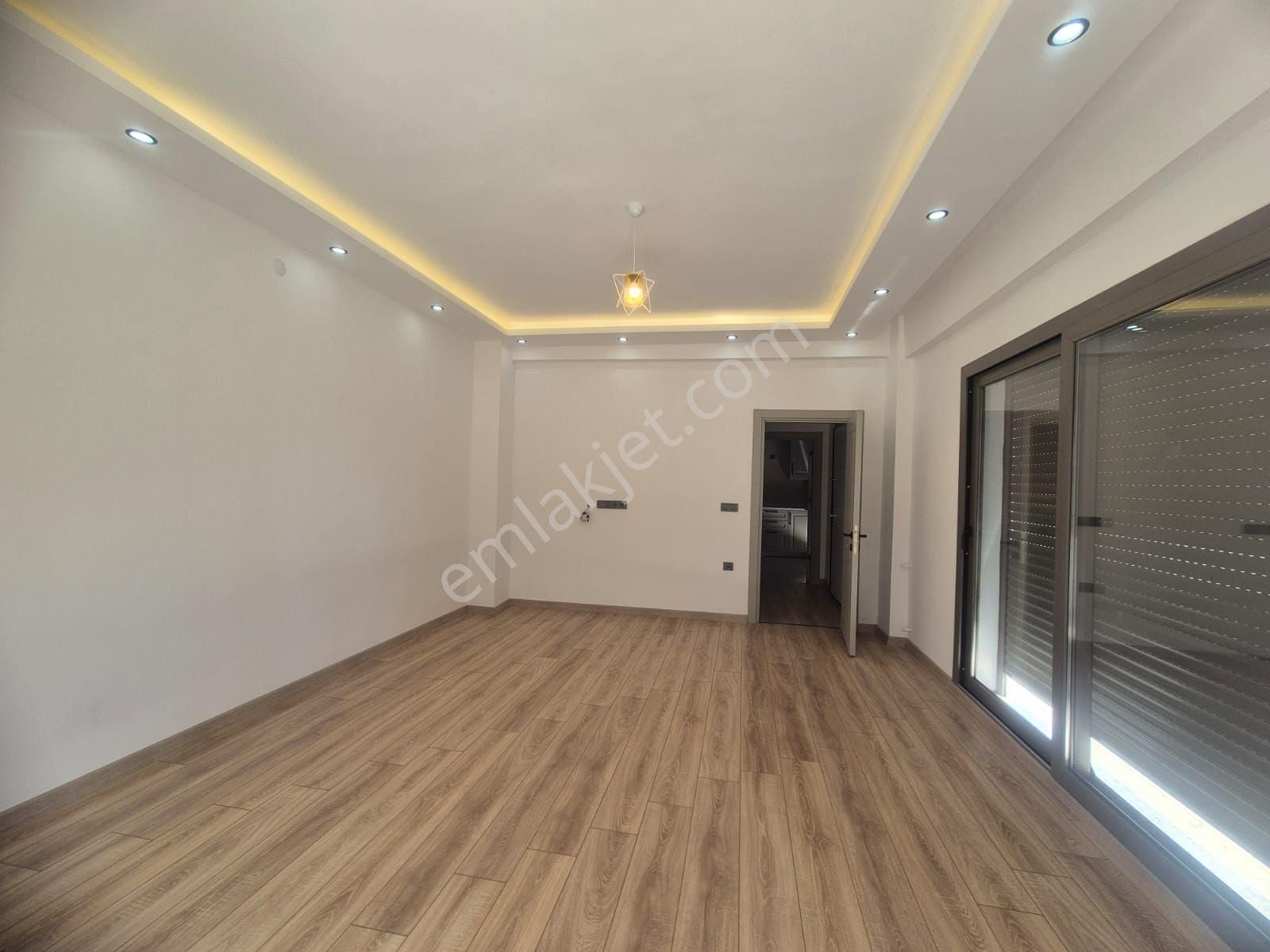 Didim Merkezde 3+1 Ayrı Mutfaklı Villa - Görsel 13