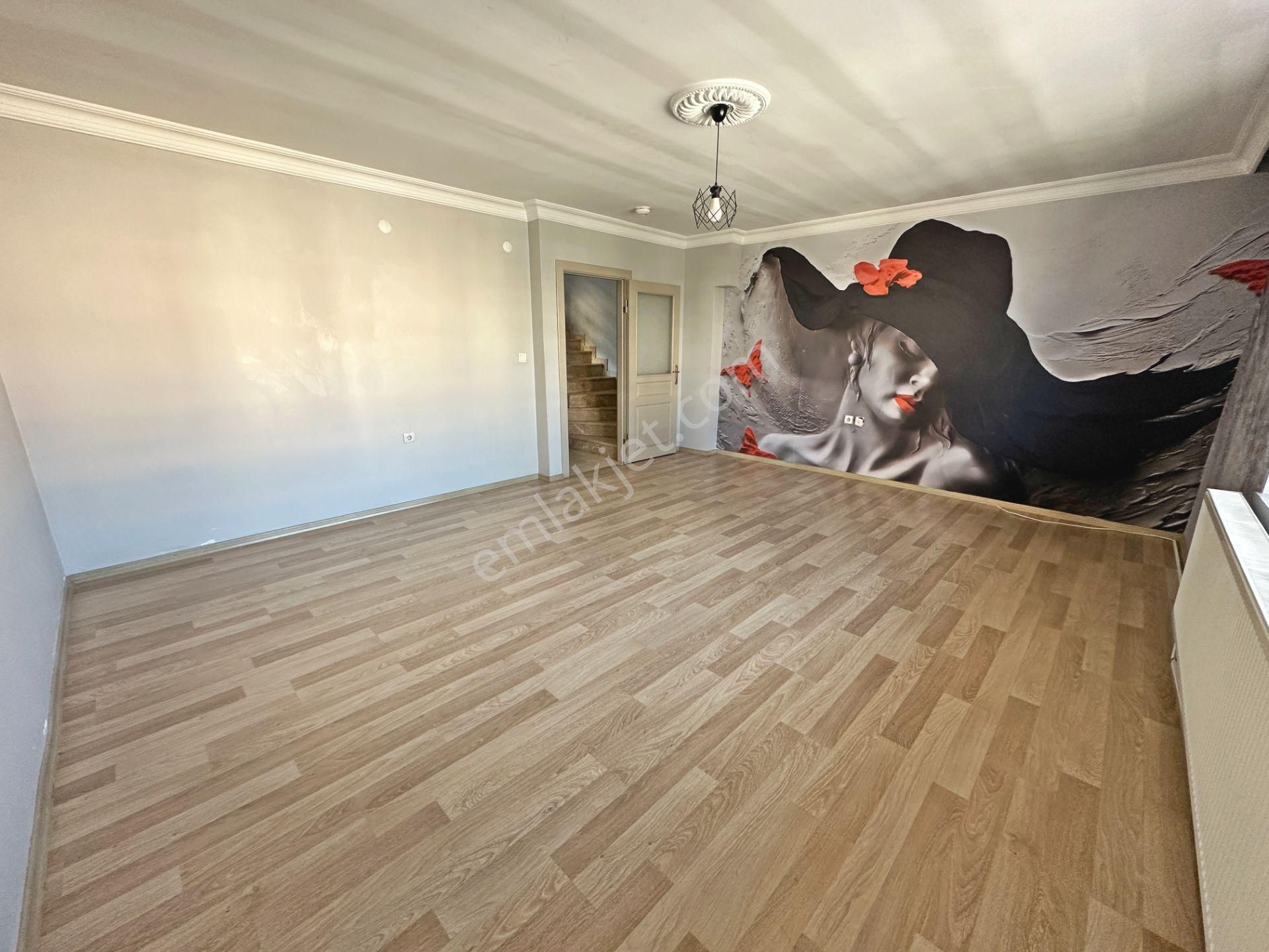 Çağlayan Düzlükte 2.katta Ön Cephede Yapılı 4+1 Satılık Dublex - Görsel 6