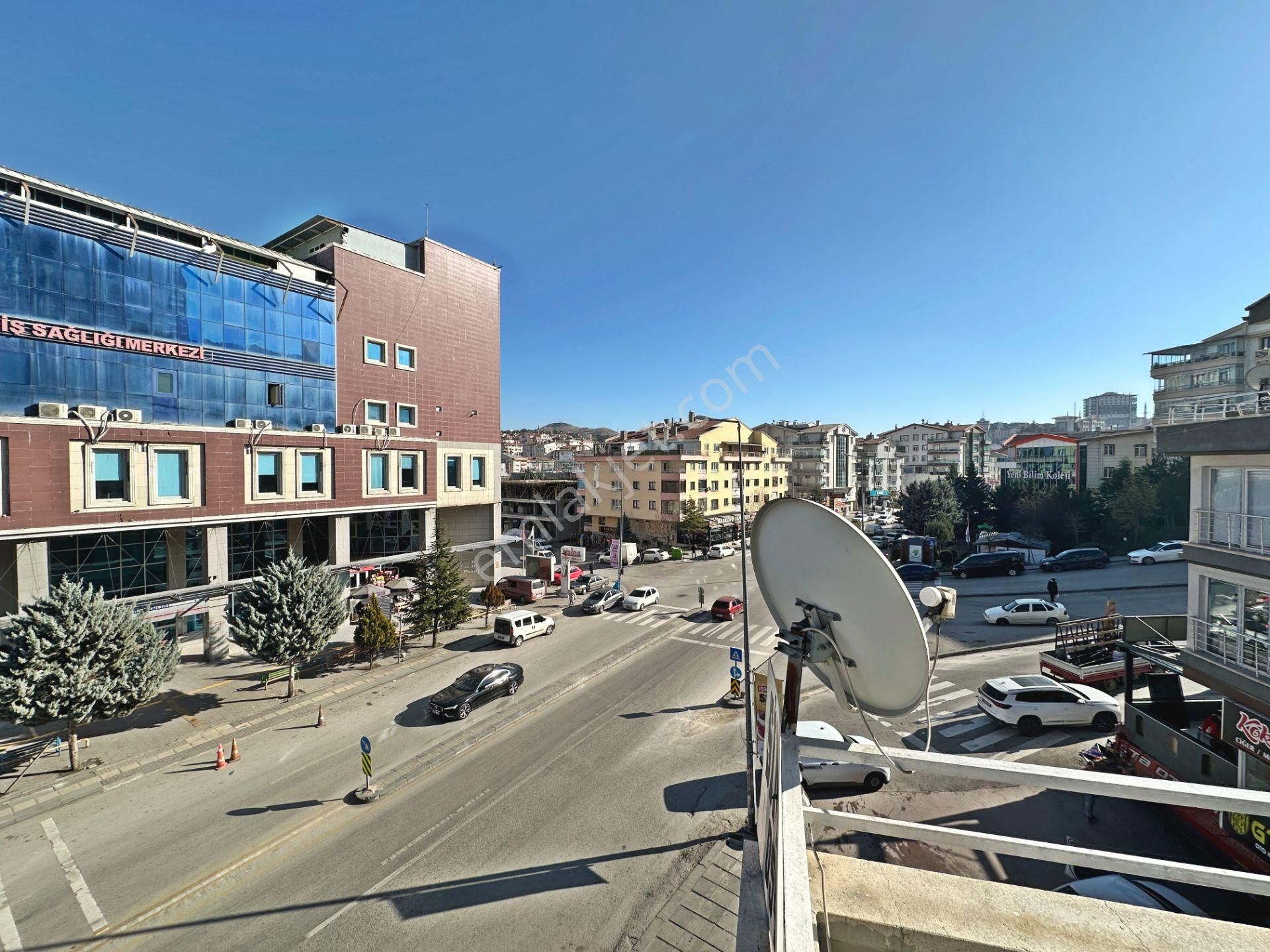 Çağlayan Düzlükte 2.katta Ön Cephede Yapılı 4+1 Satılık Dublex - Görsel 3