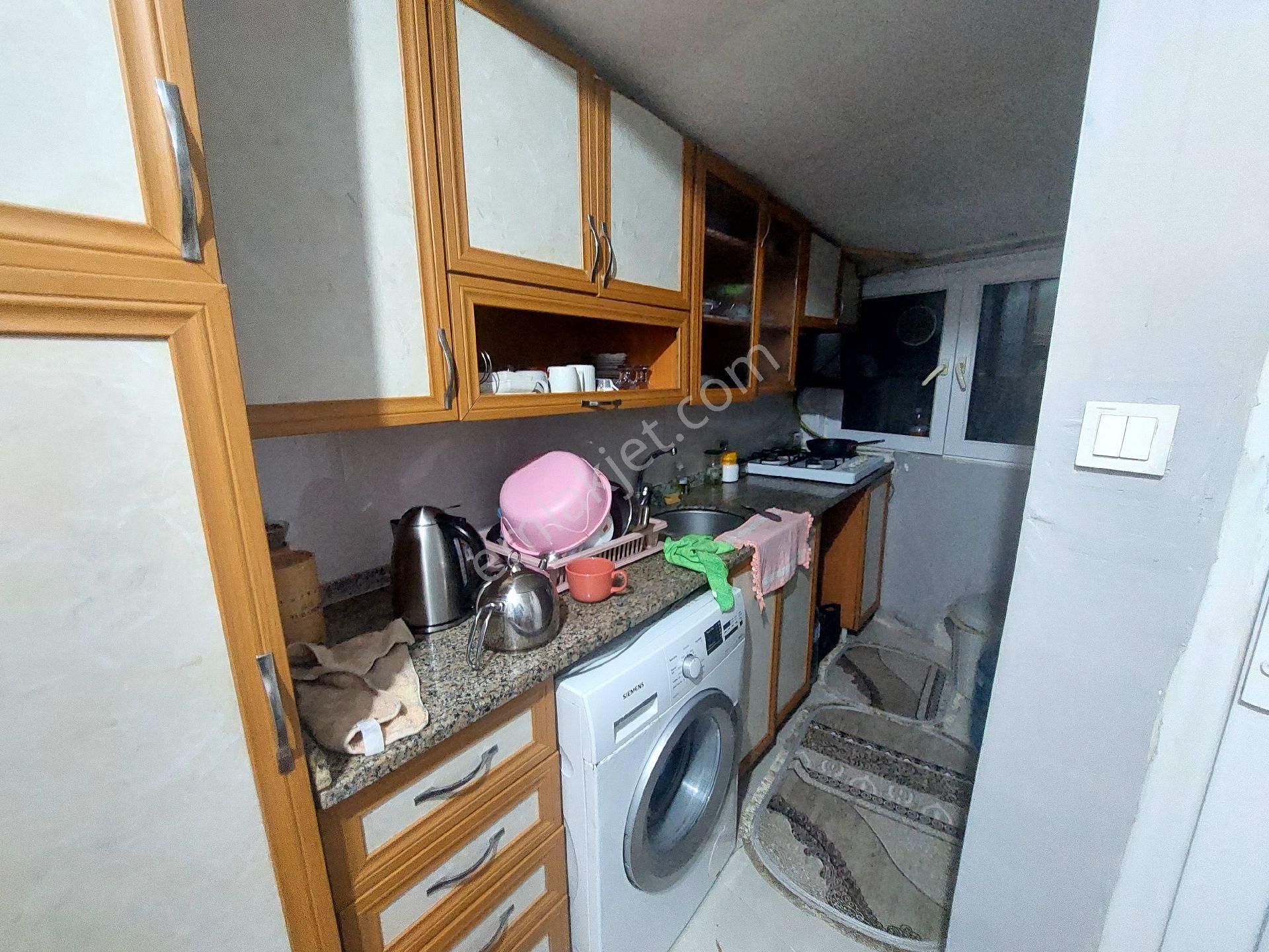 Gazi Osmanpaşa Küçükköy Yeni Mah Satılık Kot.2.bodrum Katı. 2+1 80 M2 - Görsel 11