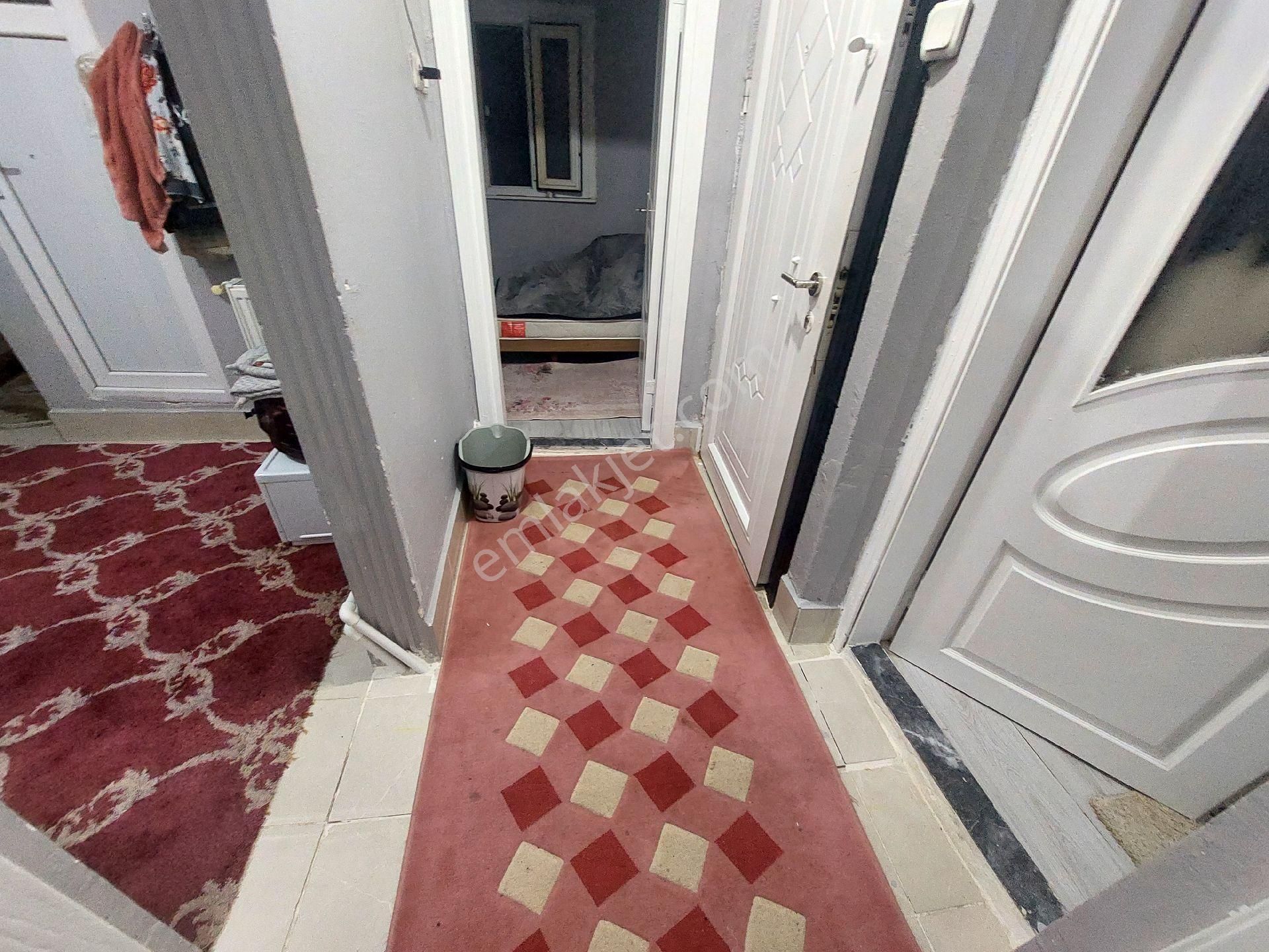 Gazi Osmanpaşa Küçükköy Yeni Mah Satılık Kot.2.bodrum Katı. 2+1 80 M2 - Görsel 12