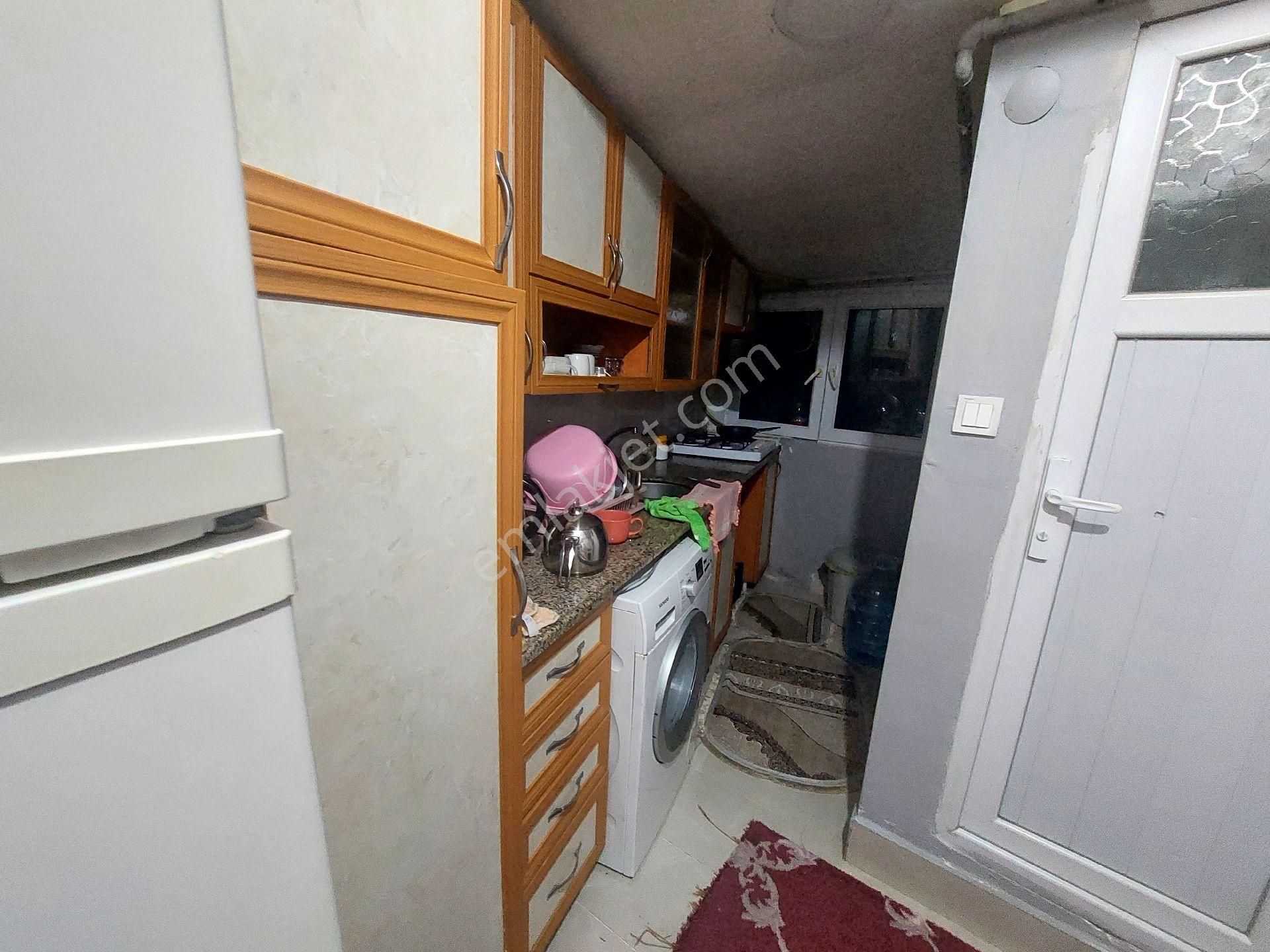 Gazi Osmanpaşa Küçükköy Yeni Mah Satılık Kot.2.bodrum Katı. 2+1 80 M2 - Görsel 9