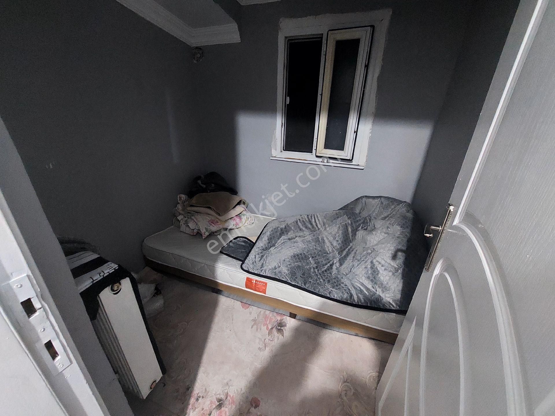 Gazi Osmanpaşa Küçükköy Yeni Mah Satılık Kot.2.bodrum Katı. 2+1 80 M2 - Görsel 7