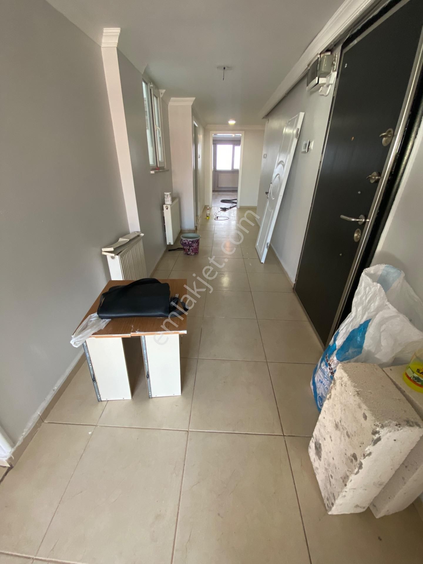 Emirsultanda Asansörlü Çift Cephe 2 Balkon 2 Banyo 2+1 Kiralık Daire - Görsel 16