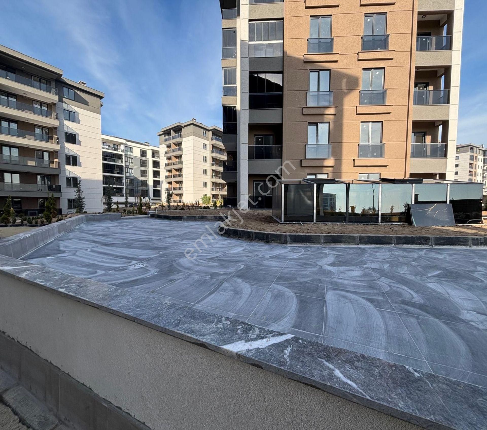 Serdaroğlundan Tepe Kapalı Havuz Site İçi 2+1 Lüx Satılık Daire - Görsel 35