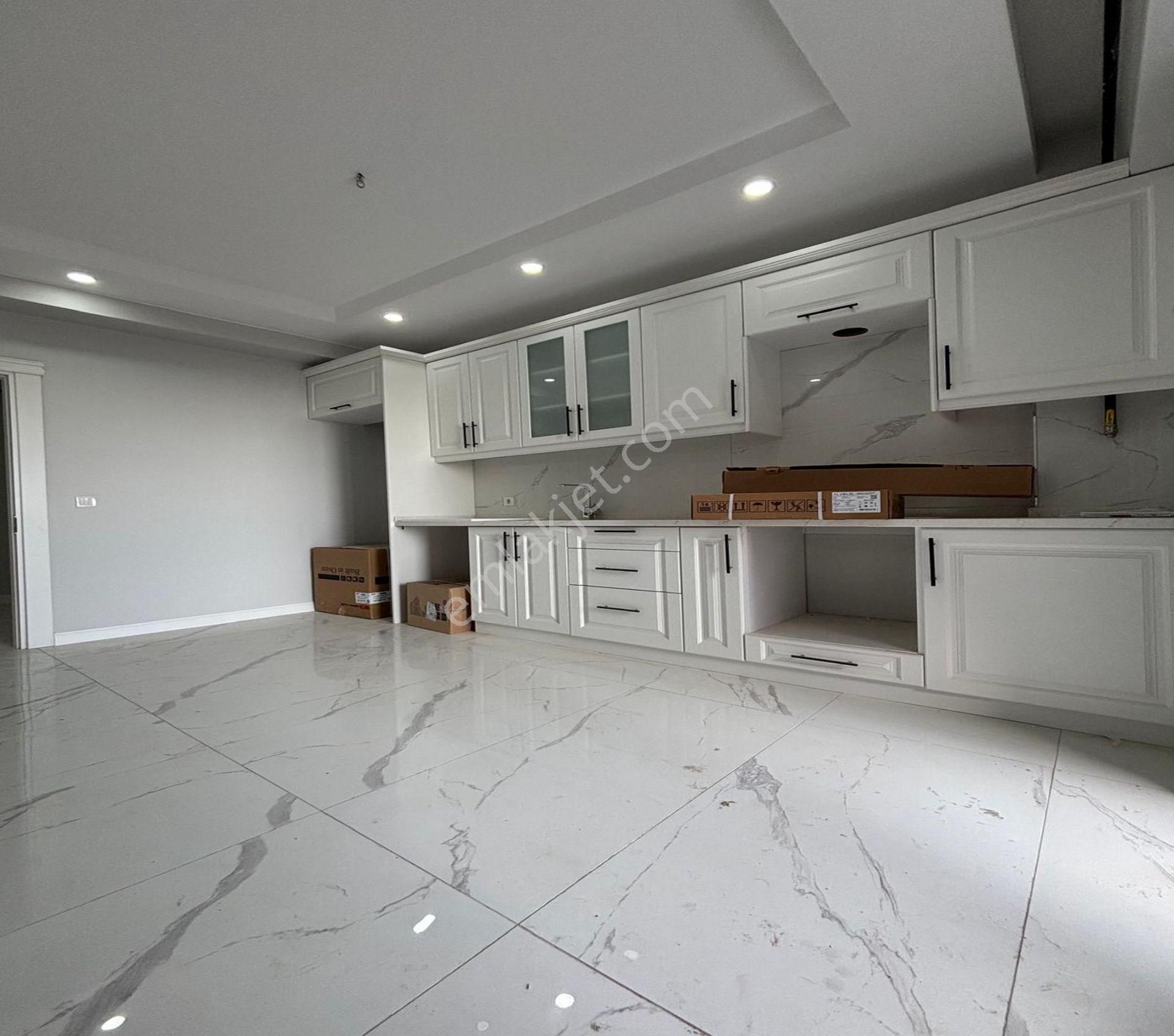 Serdaroğlundan Tepe Kapalı Havuz Site İçi 2+1 Lüx Satılık Daire