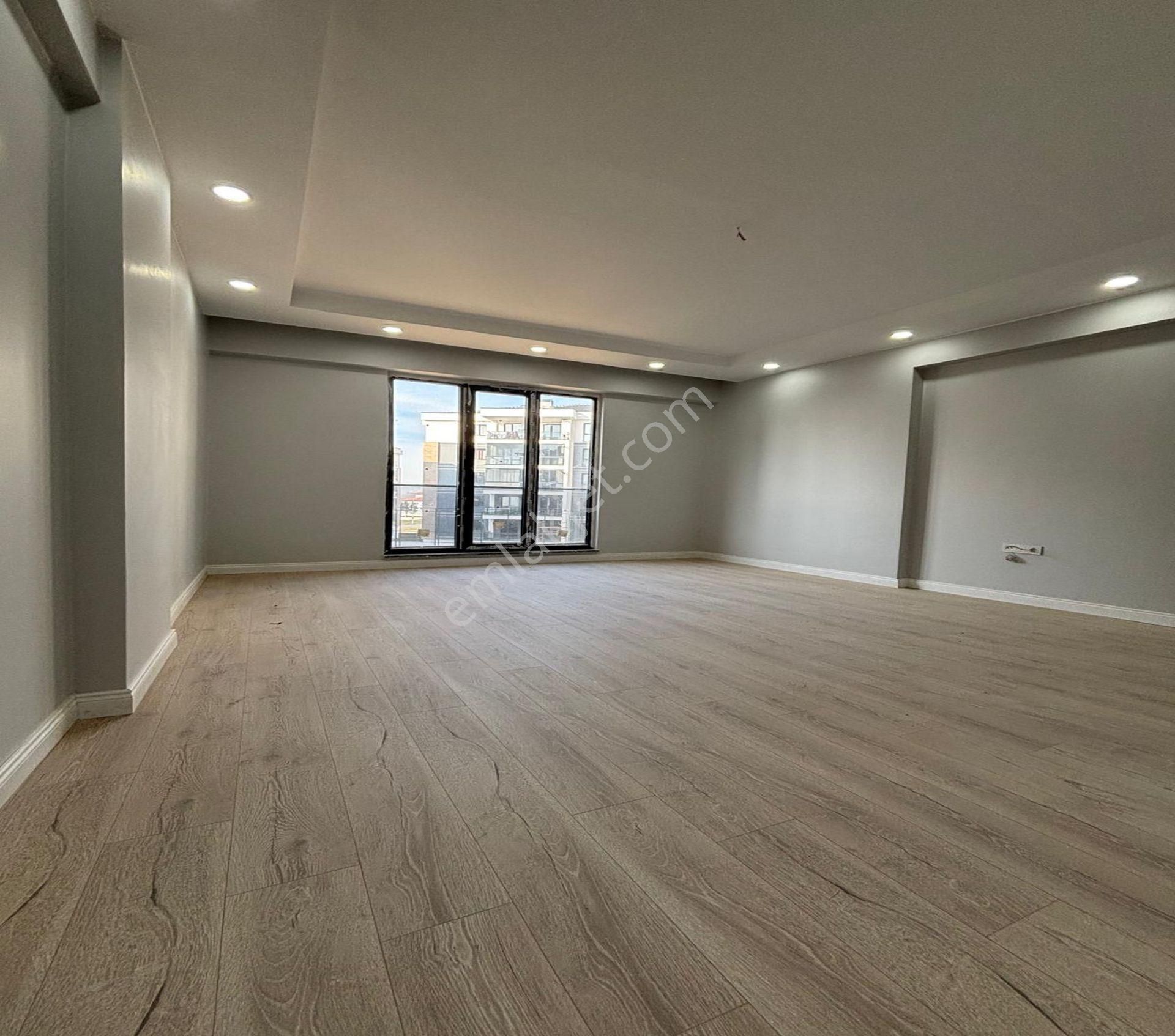 Serdaroğlundan Tepe Kapalı Havuz Site İçi 2+1 Lüx Satılık Daire - Görsel 7