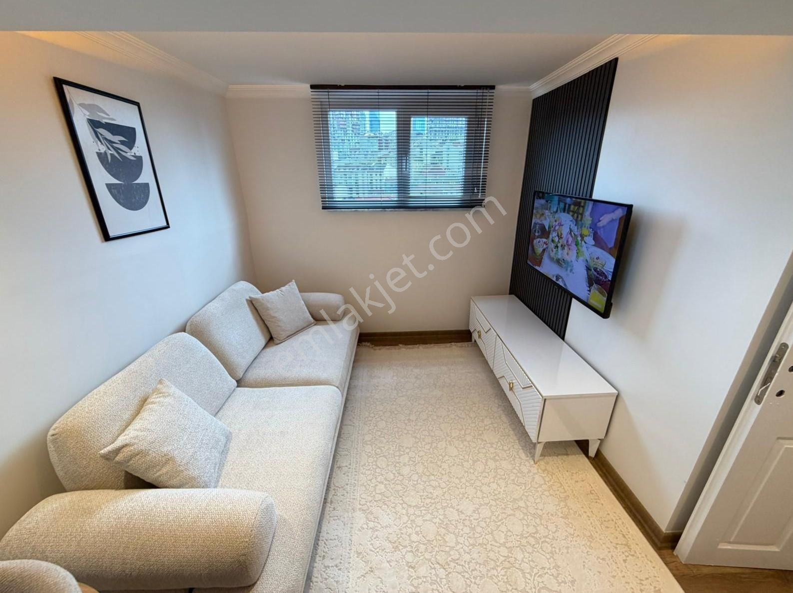 Tuncay'dan Kağıthanede Caddeye Yakın Lüx Sıfır Eşyalı 1+1 Daire - Görsel 21