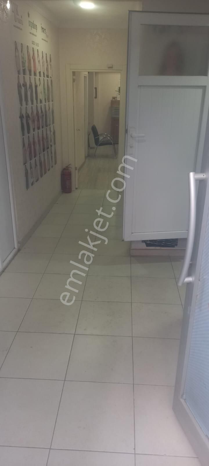 Sahibinden Göngören Güneştepe De 225 Metre Kare Satılı Dükkan - Görsel 2