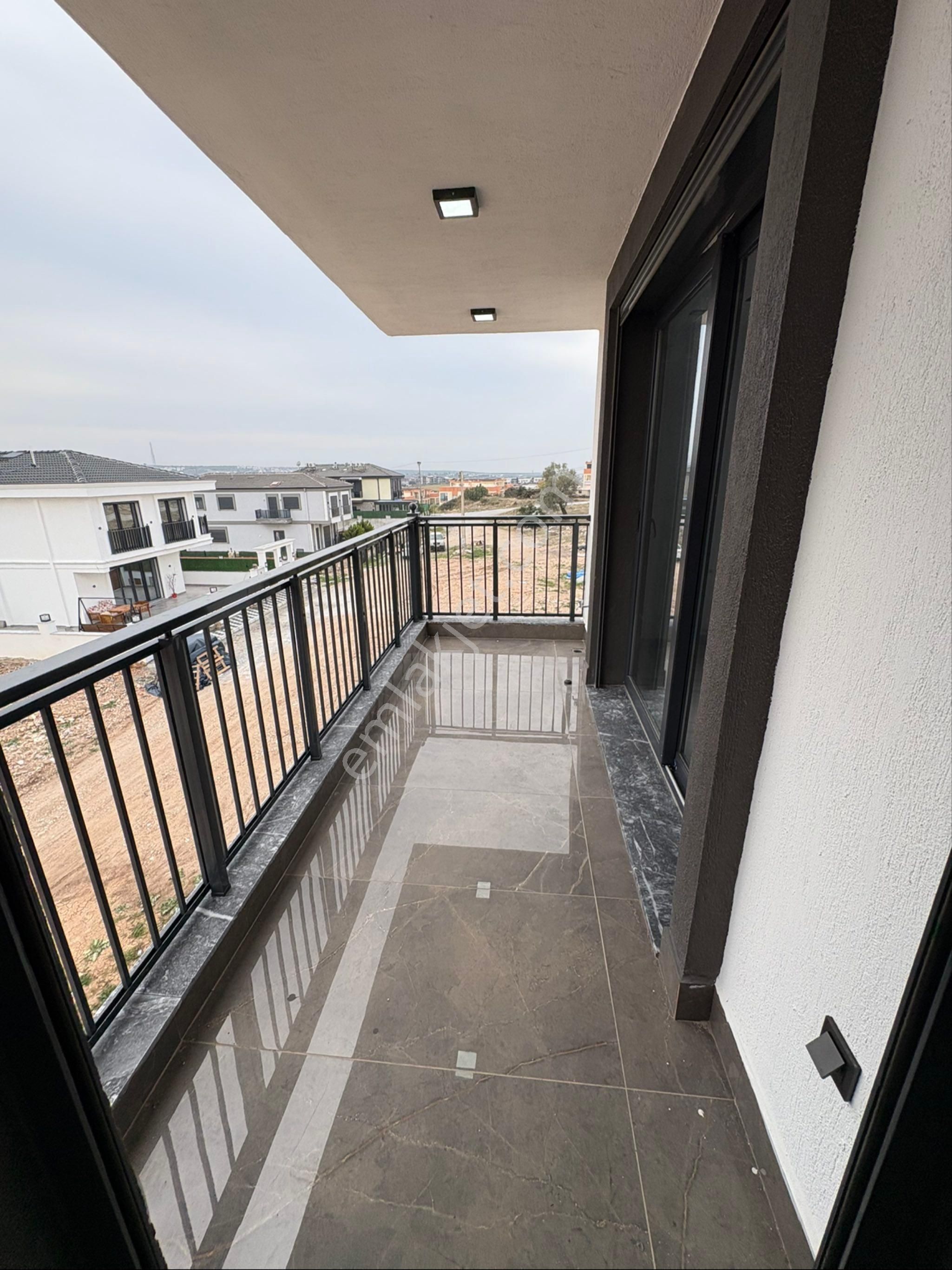 4+1 Ayrı Mutfak Savuna Hamam Müstakil Havuz Lüksün Buluştuğu Bir Villa - Görsel 19