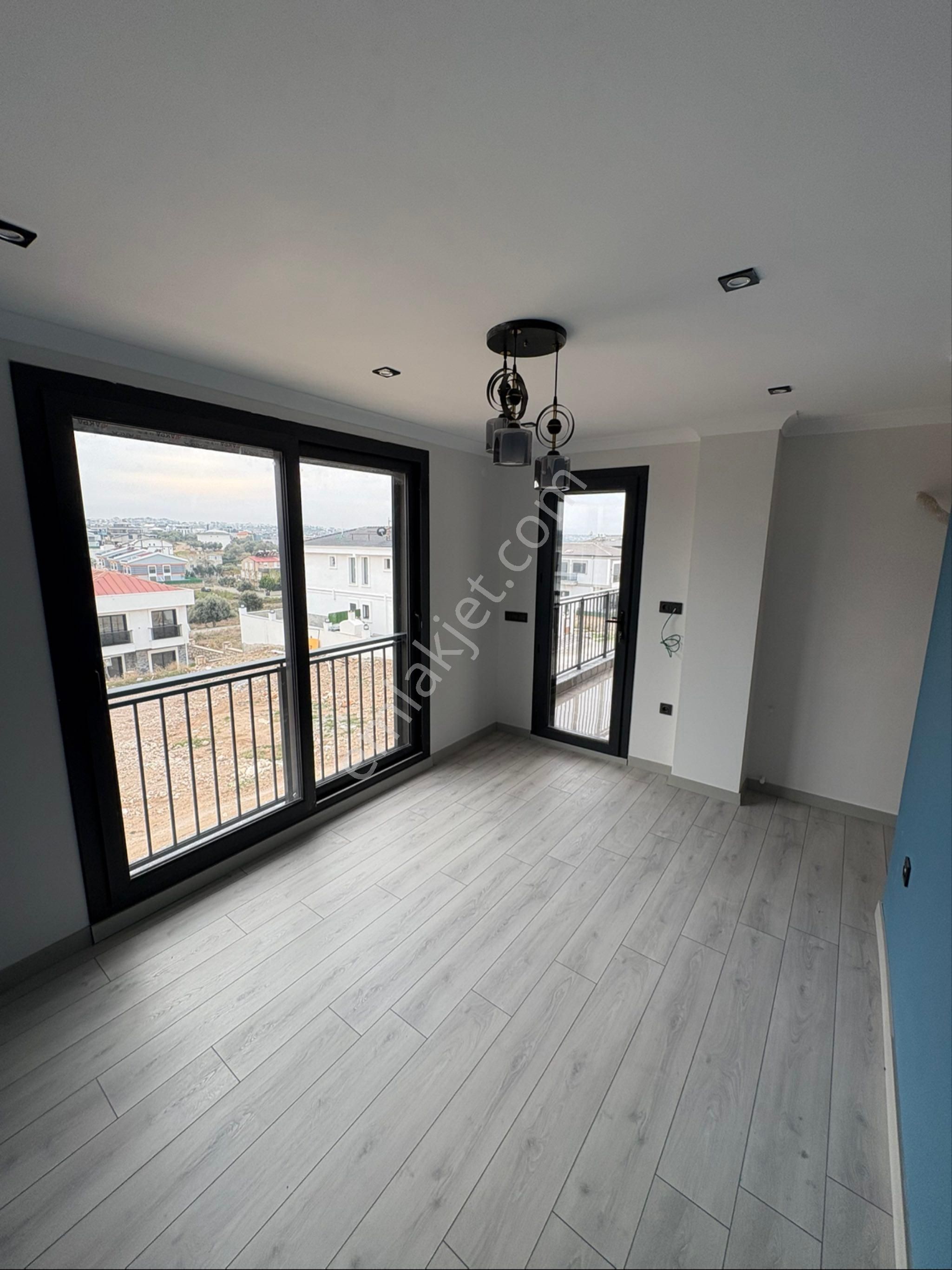 4+1 Ayrı Mutfak Savuna Hamam Müstakil Havuz Lüksün Buluştuğu Bir Villa - Görsel 18