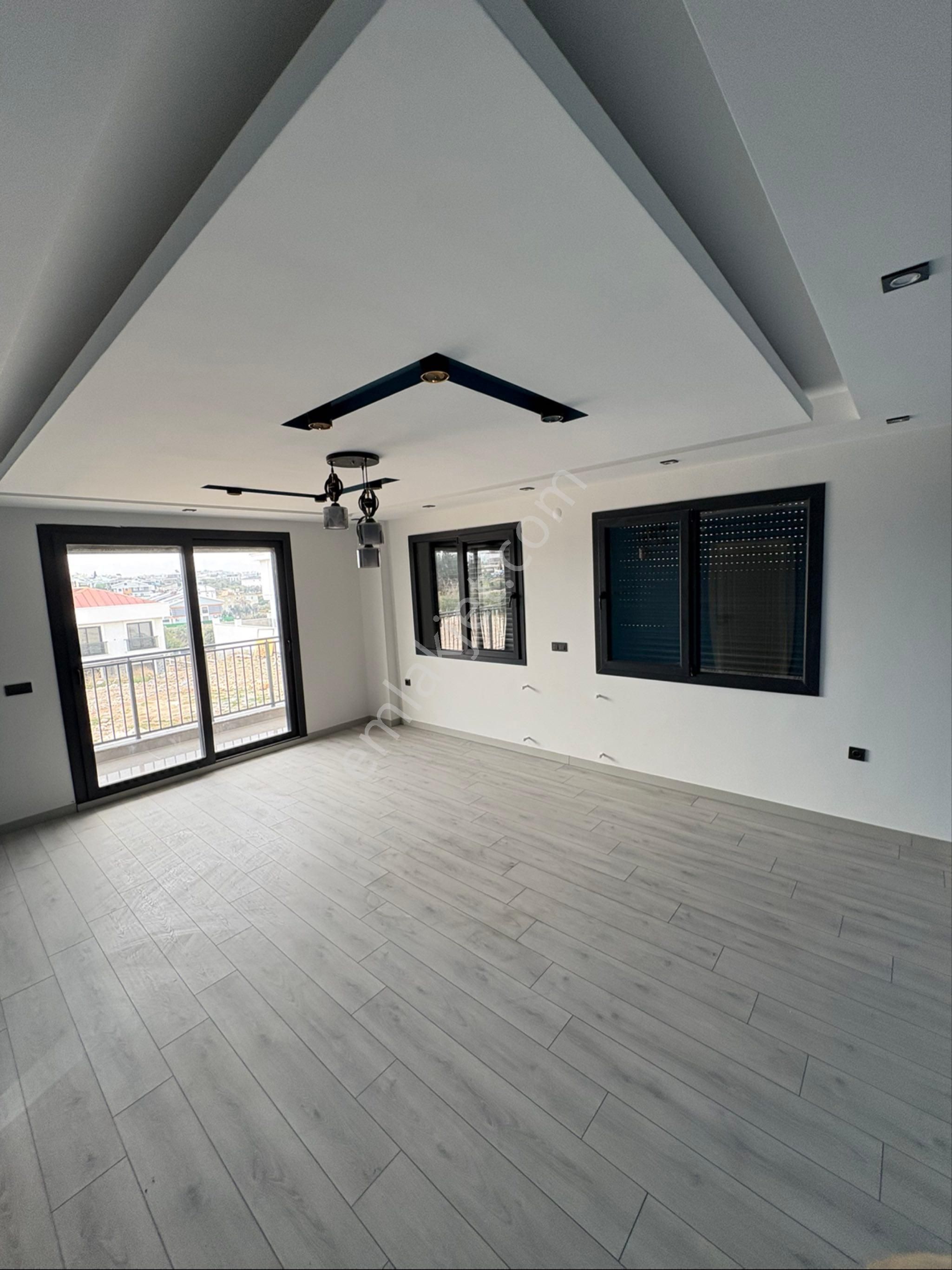 4+1 Ayrı Mutfak Savuna Hamam Müstakil Havuz Lüksün Buluştuğu Bir Villa - Görsel 9