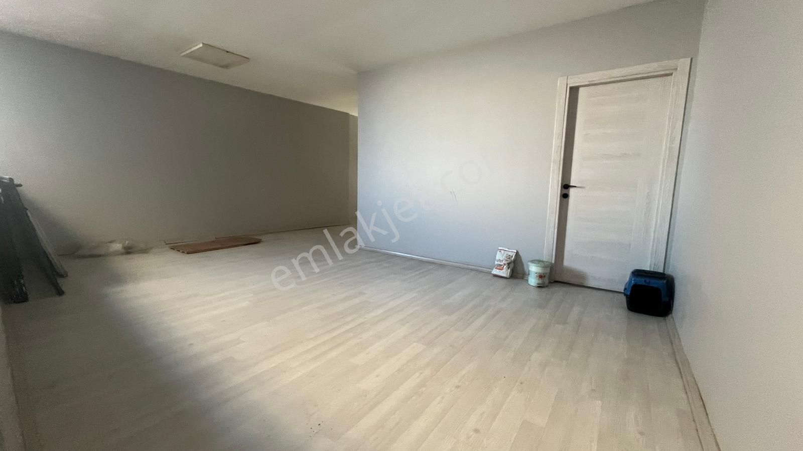 Konak’ta Ticaretin Merkezi: 2 Katlı, Dev Metrekareli, Her İş Koluna Uygun Satılık Mülk! - Görsel 21