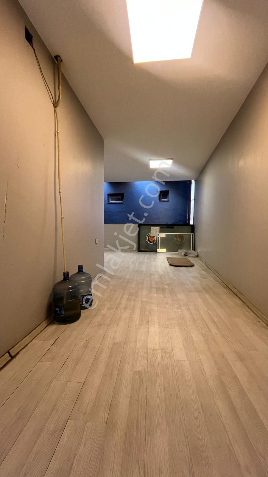 Konak’ta Ticaretin Merkezi: 2 Katlı, Dev Metrekareli, Her İş Koluna Uygun Satılık Mülk! - Görsel 20