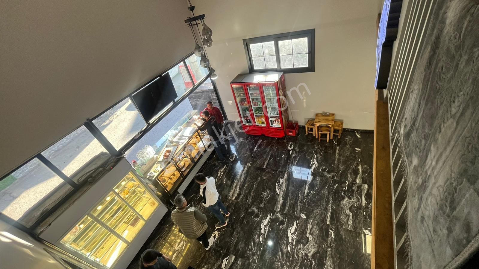 Konak’ta Ticaretin Merkezi: 2 Katlı, Dev Metrekareli, Her İş Koluna Uygun Satılık Mülk! - Görsel 23