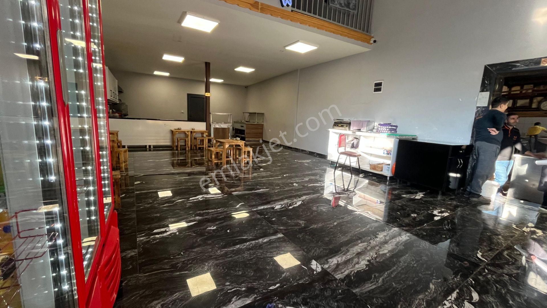 Konak’ta Ticaretin Merkezi: 2 Katlı, Dev Metrekareli, Her İş Koluna Uygun Satılık Mülk! - Görsel 6