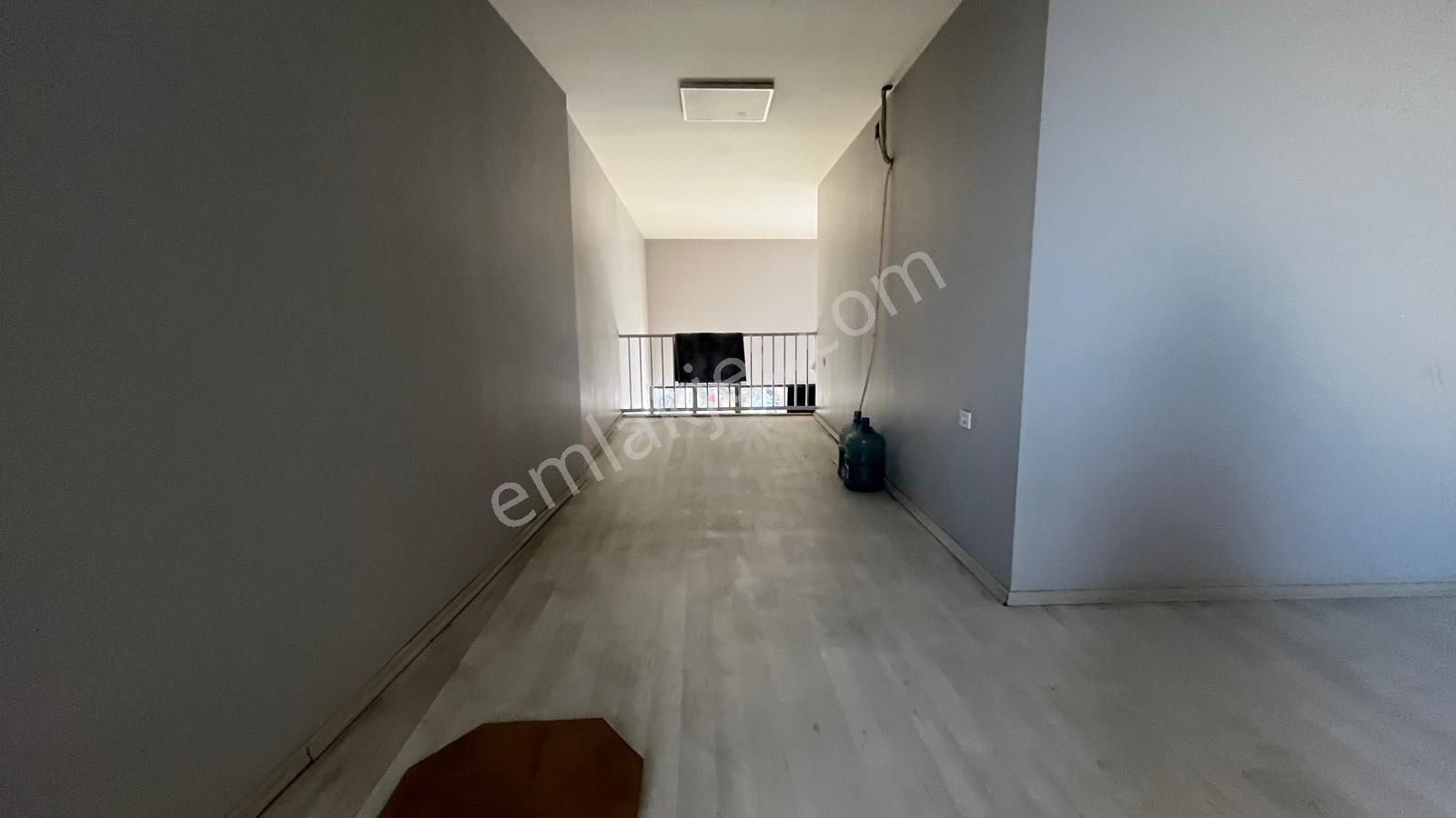 Konak’ta Ticaretin Merkezi: 2 Katlı, Dev Metrekareli, Her İş Koluna Uygun Satılık Mülk! - Görsel 22