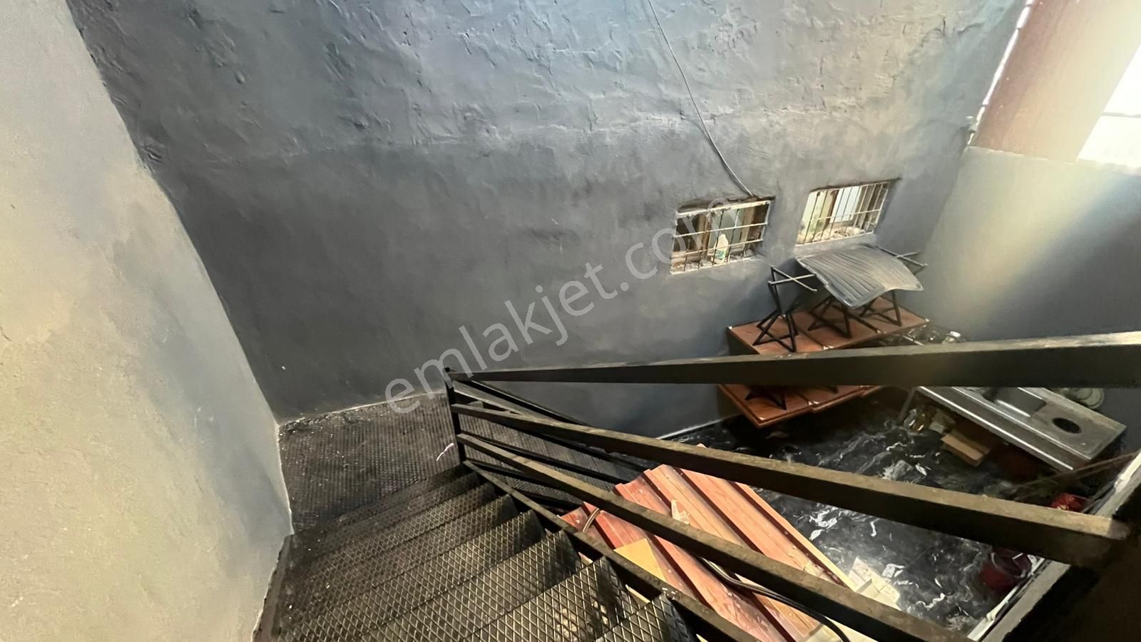 Konak’ta Ticaretin Merkezi: 2 Katlı, Dev Metrekareli, Her İş Koluna Uygun Satılık Mülk! - Görsel 19