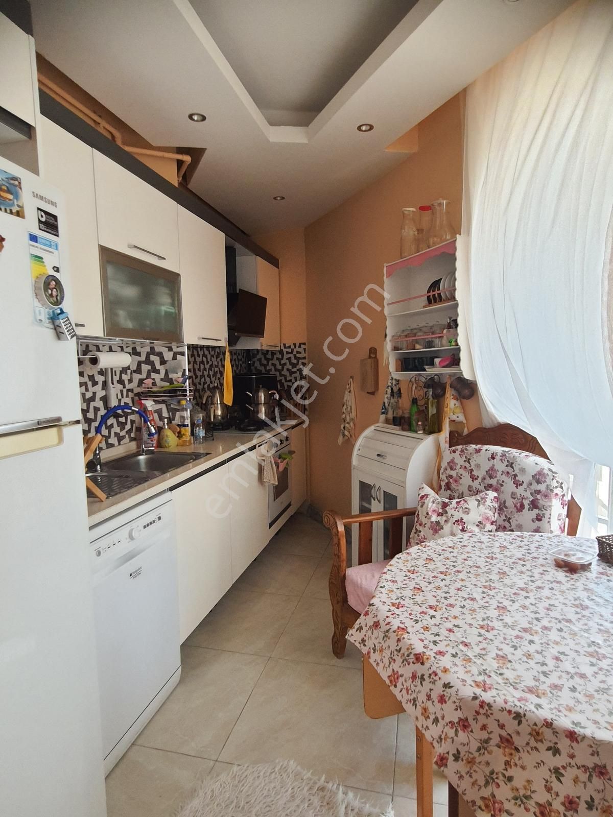 Cumhuriyet Mah.1+1 65 M2 Yatıtımlık Manzaralı Arakat Daire... - Görsel 25