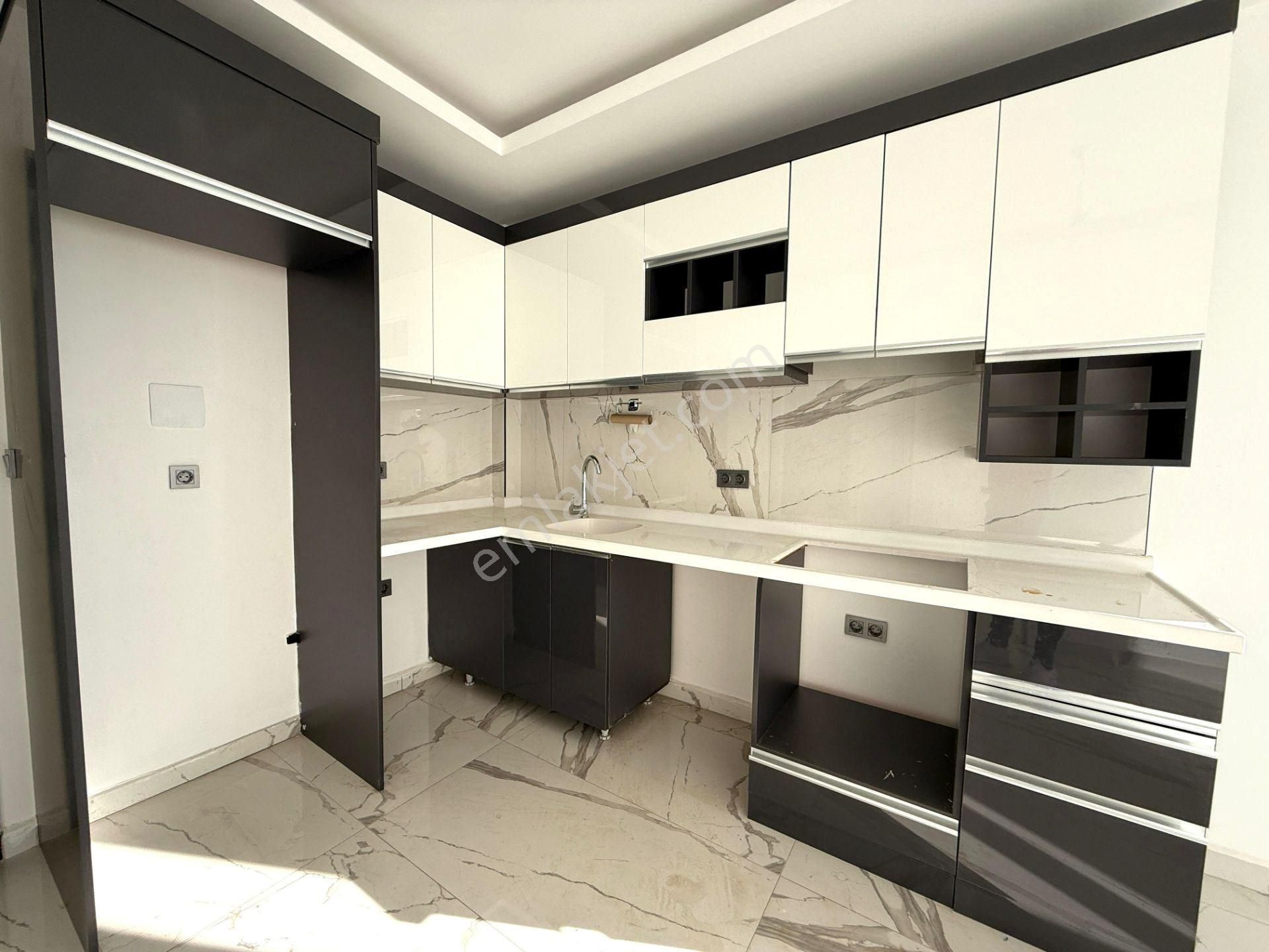 Mahmutlar’da Ayrıcalıklı Sitede Köşe 1+1 Yaşam Fırsatı - Görsel 9