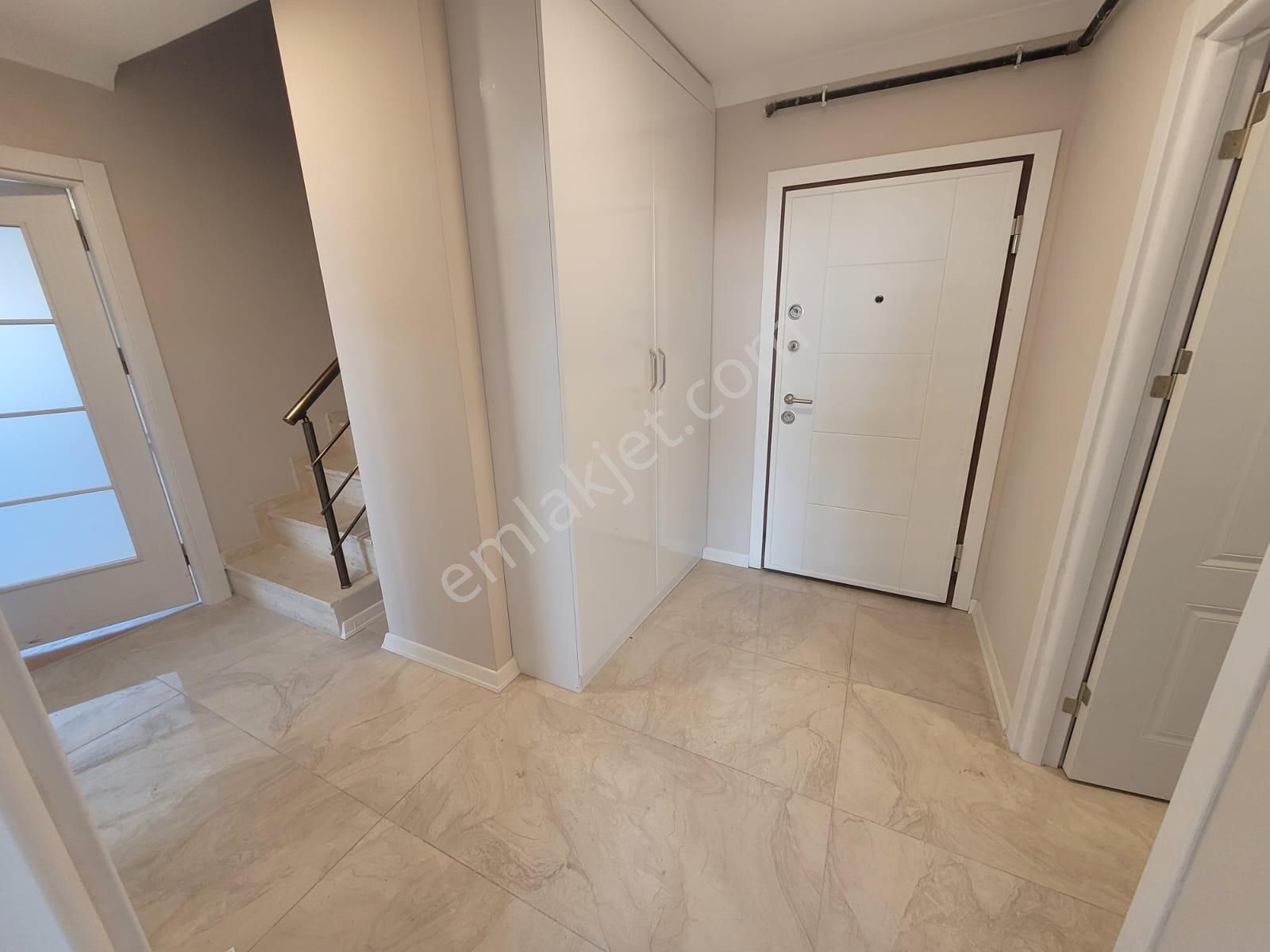 Beylerbeyi Aden Konaklarında Boğaz Manzaralı 4+1 Dublex Daire - Görsel 24