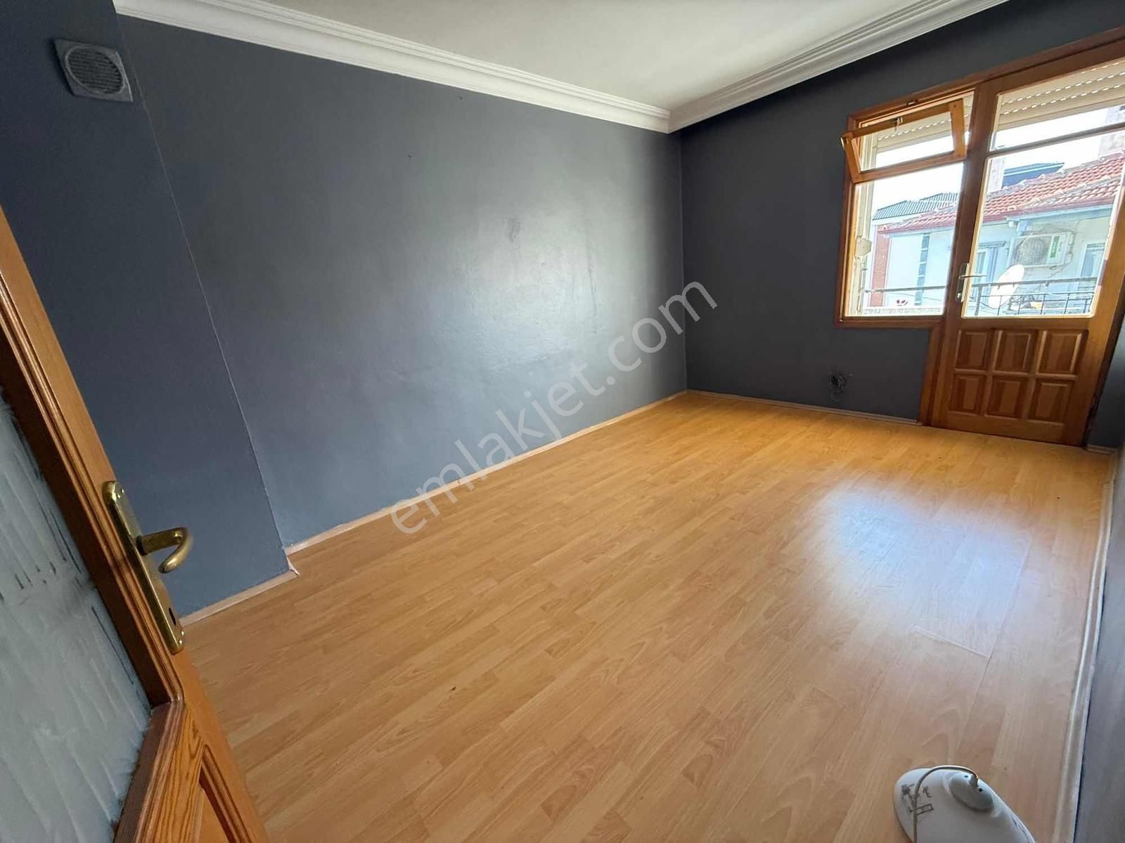 Ayvalık 150 Evler Mahallesinde Kiralık Doğalgazlı Daire - Görsel 23