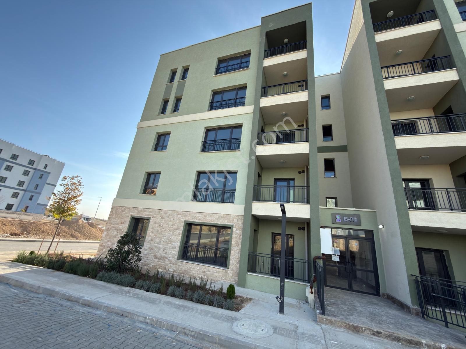 Adana Şambayadı Söğütlü Toki Kiralık 3+1 Daire Güney Cephe Park Yanı - Görsel 3
