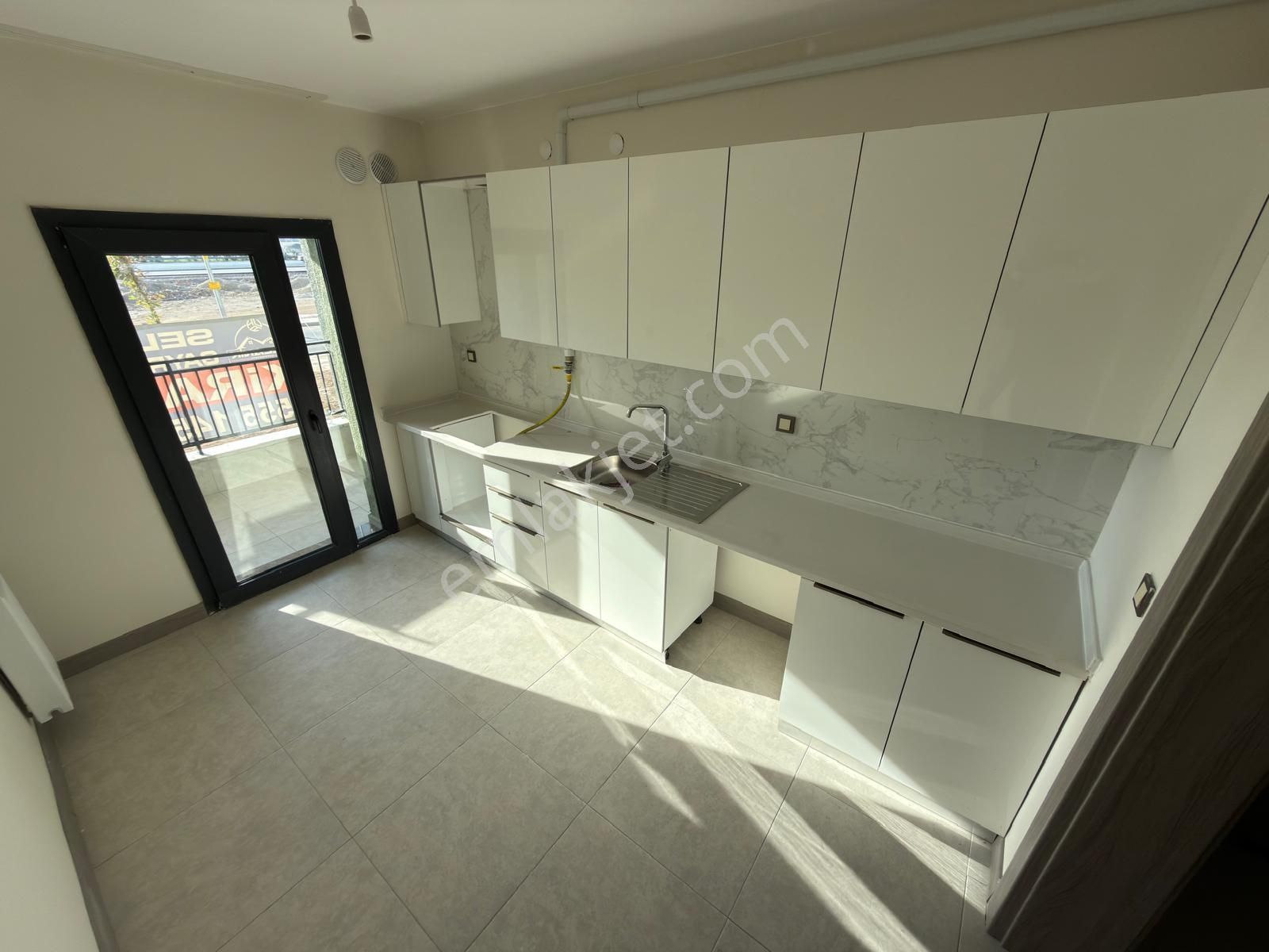 Adana Şambayadı Söğütlü Toki Kiralık 3+1 Daire Güney Cephe Park Yanı - Görsel 15