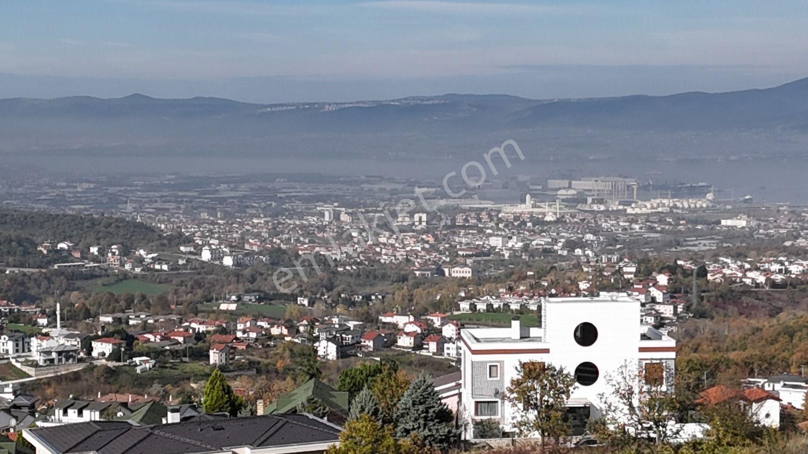 Başiskele'de Deniz Ve Doğa Manzaralı Harika Villalık Arsa - Görsel 28