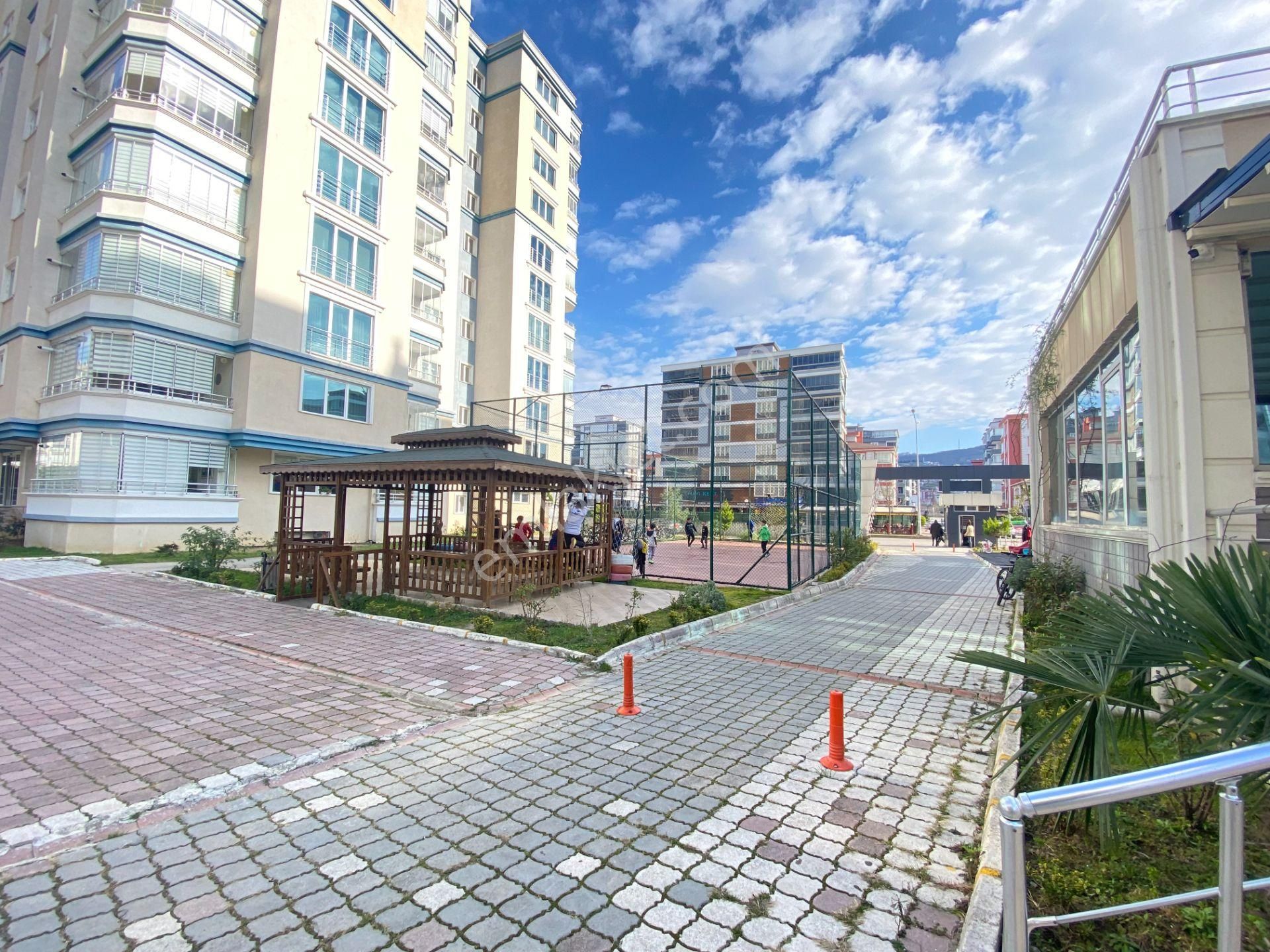 Havuzlu Güvenlikli Mavikentte 4+1 Satılık Daire - Görsel 5