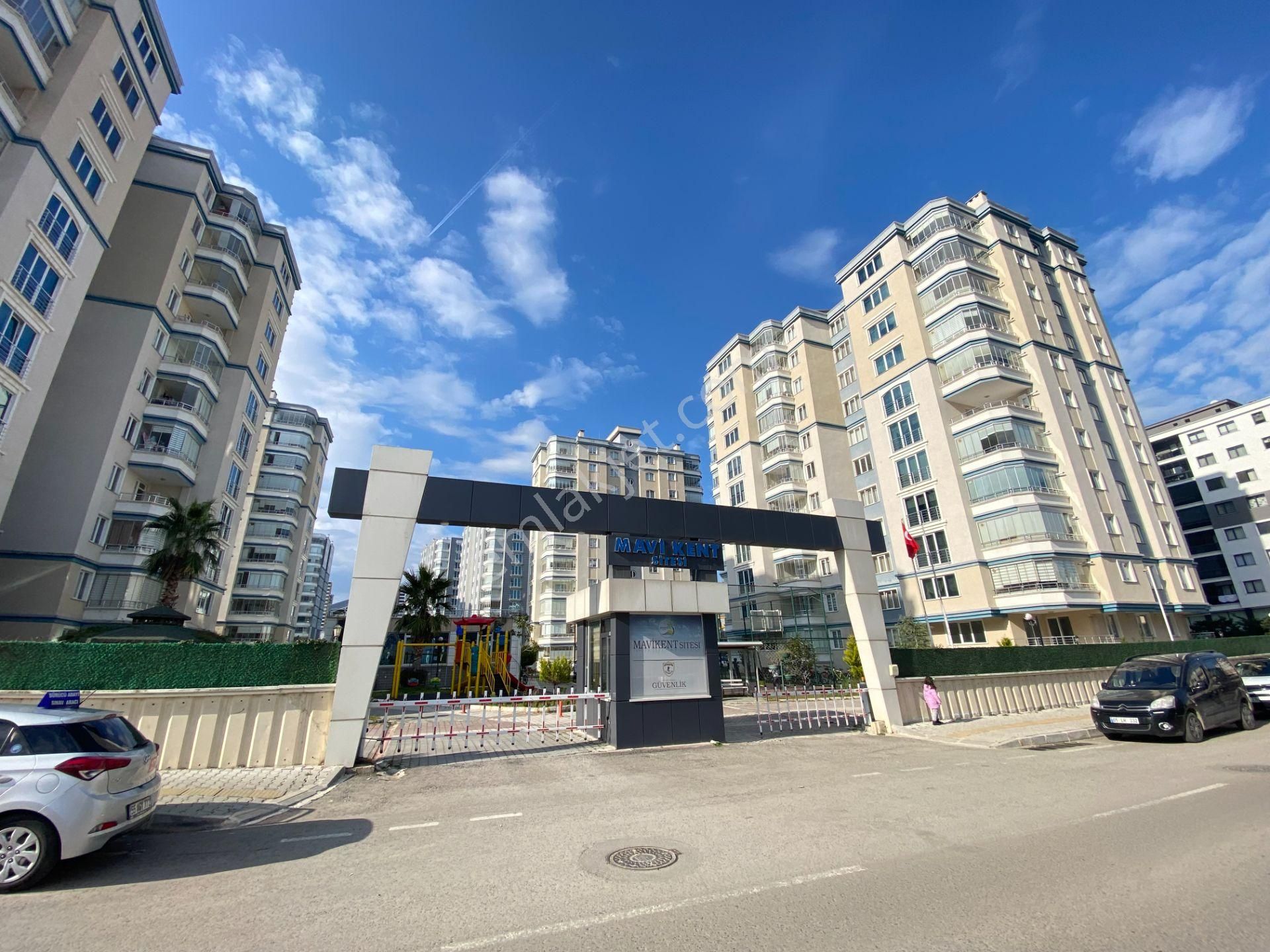Havuzlu Güvenlikli Mavikentte 4+1 Satılık Daire - Görsel 2
