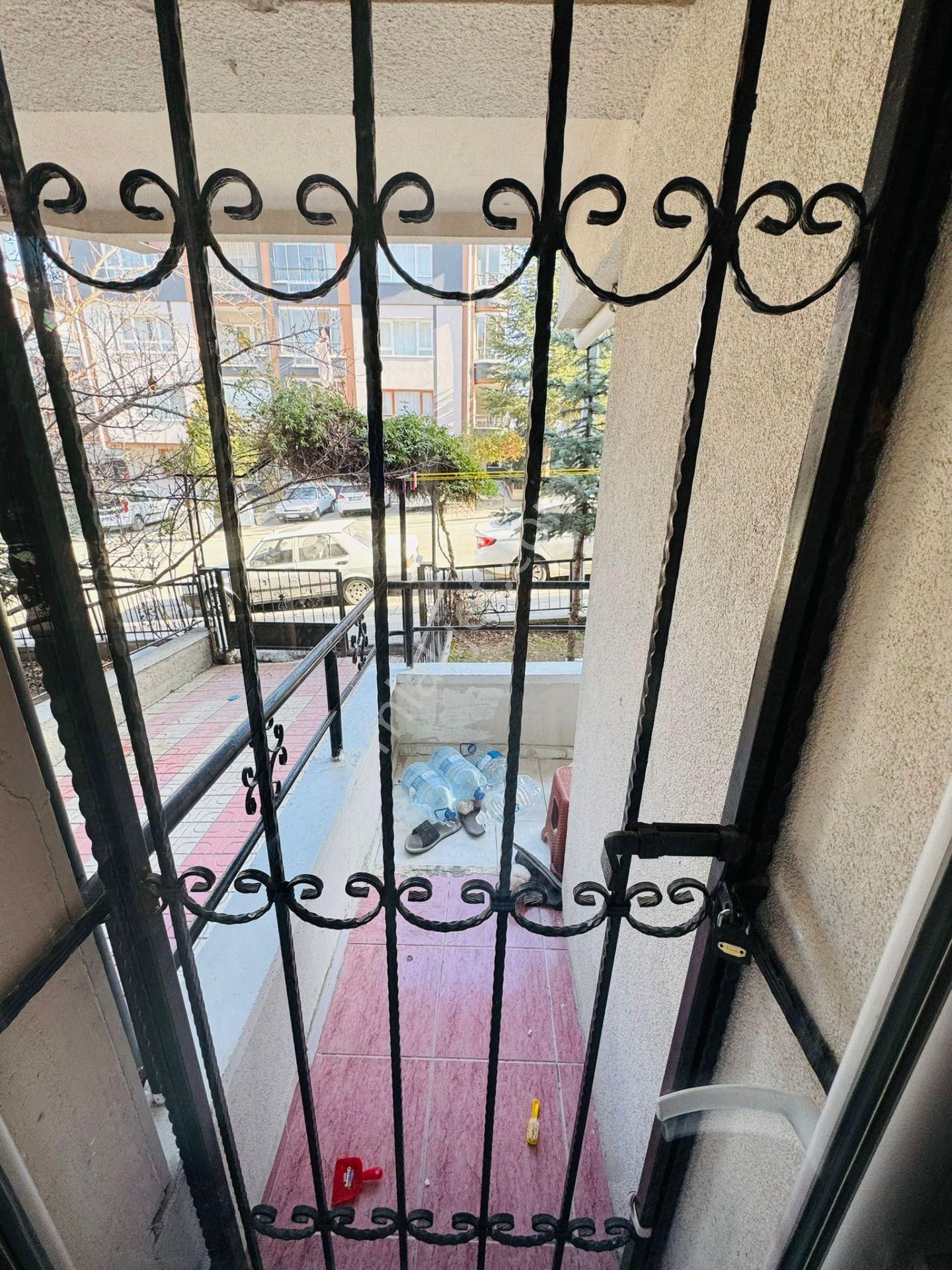 Başak Mahallesinde Masrafsız 2+1 Satılık Yüksek Giriş !! - Görsel 14