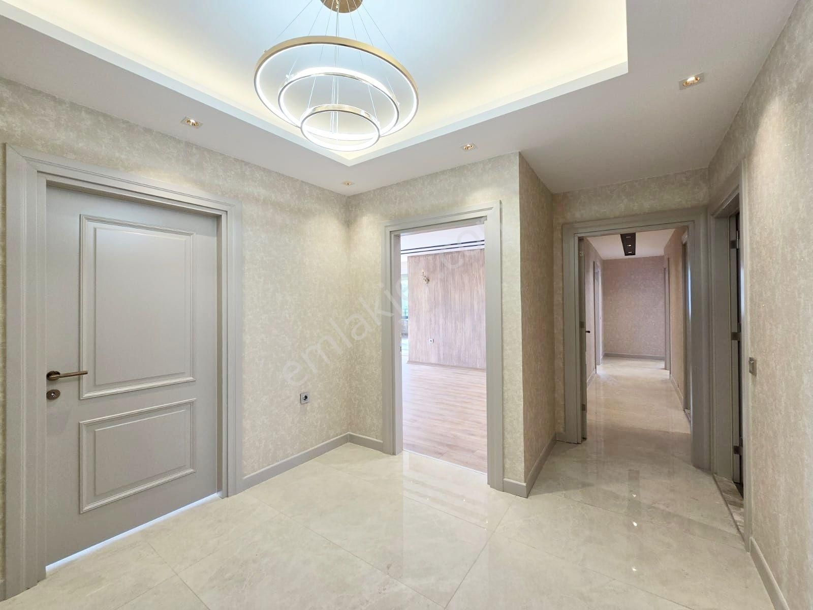 T.özal Bulv.güzelyalı'da Her Kat Tek Daireli 4 Cepheye Hakim Ultra Lüx 4+1 Satılık Daire !! - Görsel 12