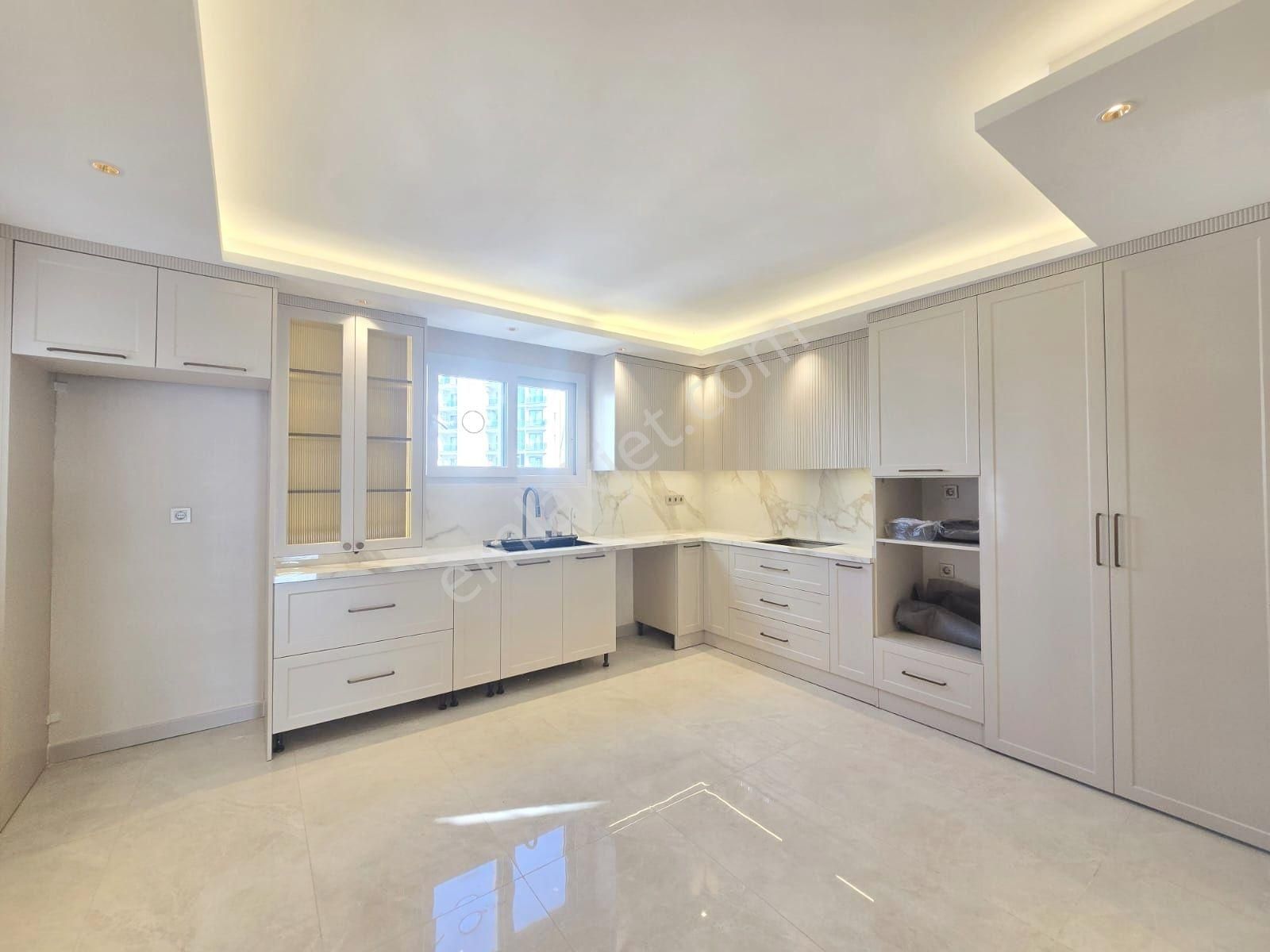 T.özal Bulv.güzelyalı'da Her Kat Tek Daireli 4 Cepheye Hakim Ultra Lüx 4+1 Satılık Daire !! - Görsel 2