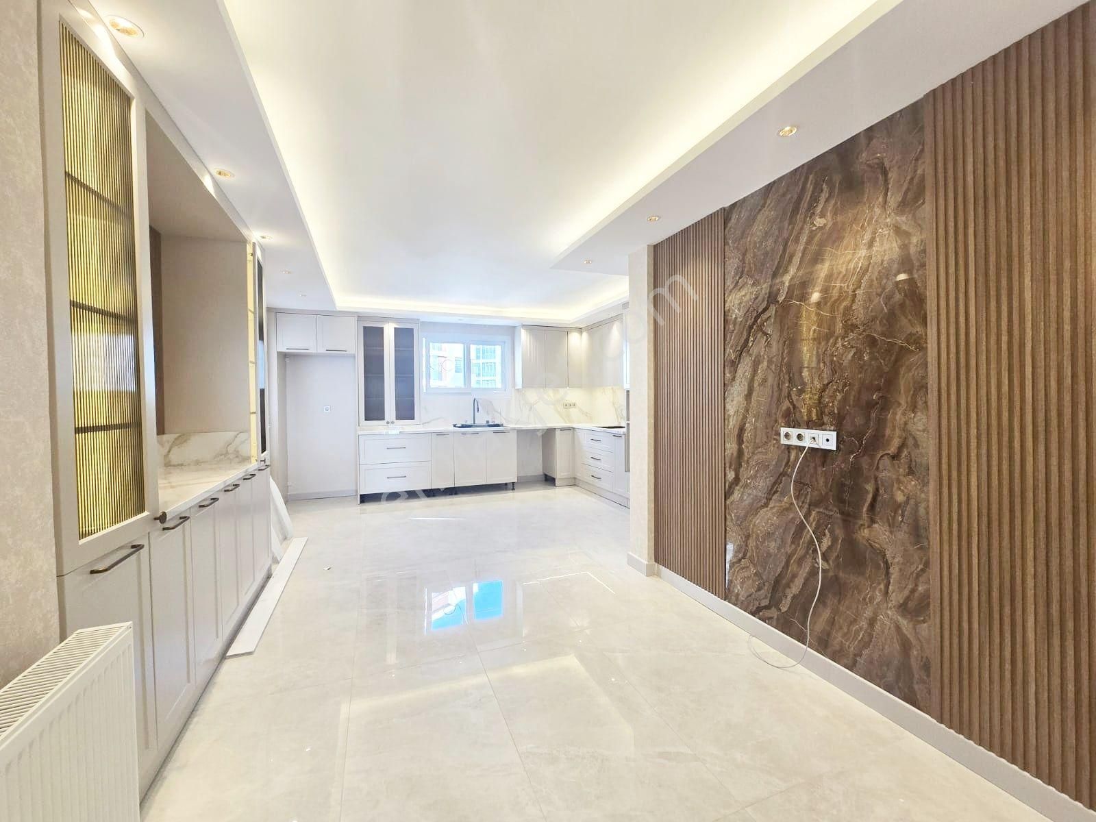 T.özal Bulv.güzelyalı'da Her Kat Tek Daireli 4 Cepheye Hakim Ultra Lüx 4+1 Satılık Daire !!