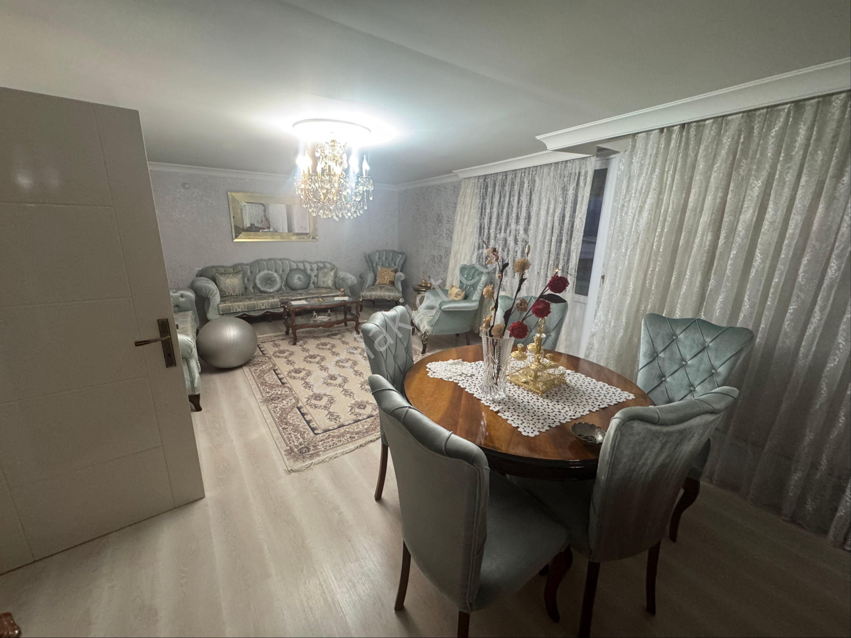 Satılık 3 Katlı Müstakil Bina - Görsel 3