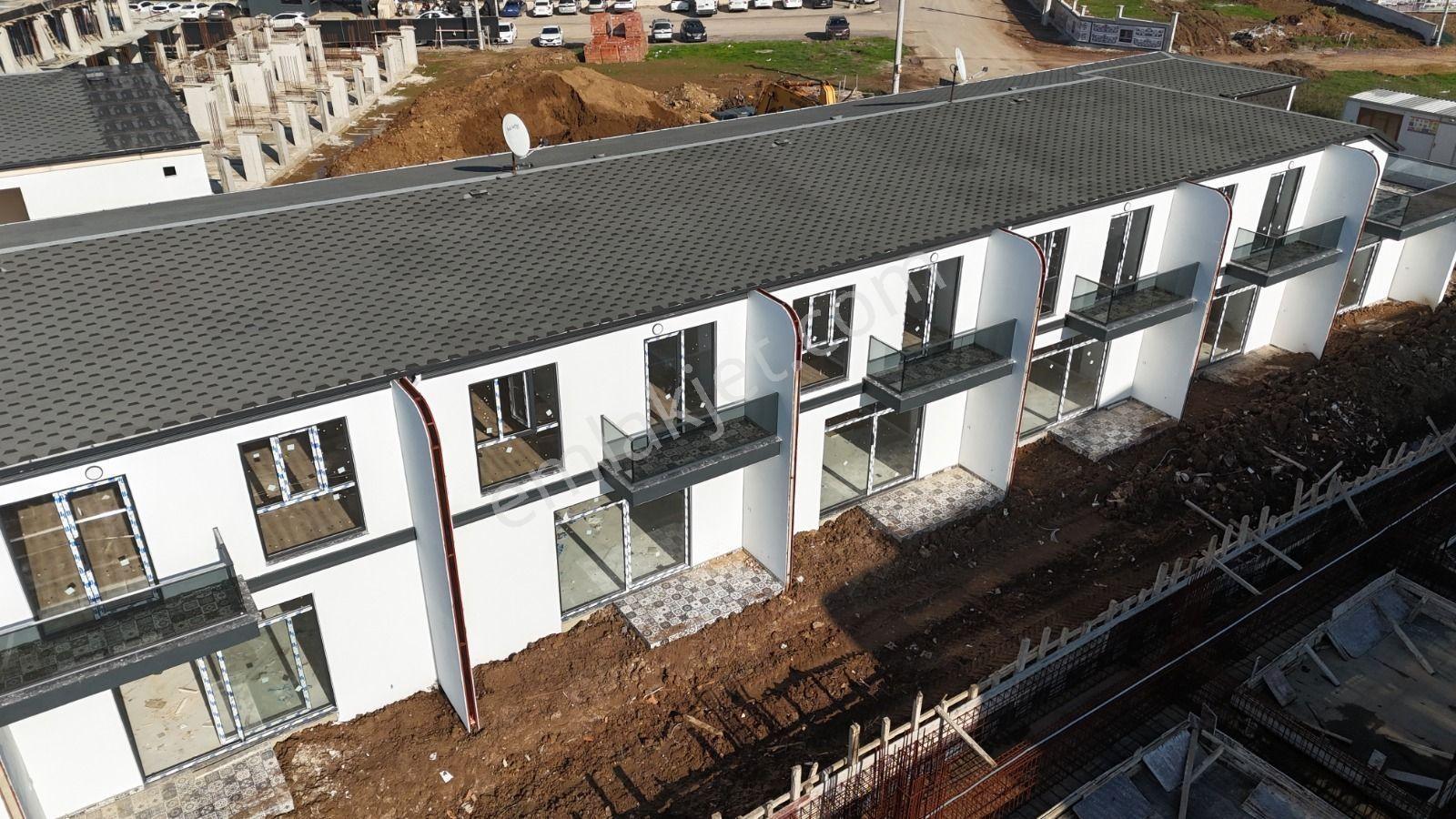 Kartepe Fatih S.mehmet Mahallesinde,bahçeli,3+1 Geniş Villa - Görsel 9