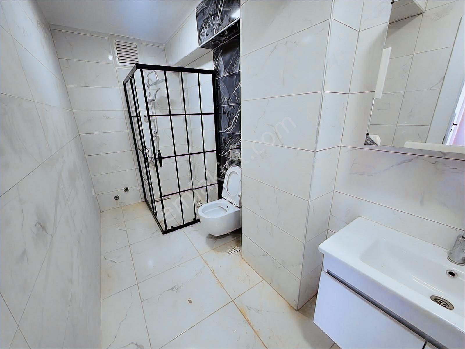 Başiskele Yeşilyurt'ta Cadde Üzerinde,sıfır,3+1 Lüks Daire - Görsel 4