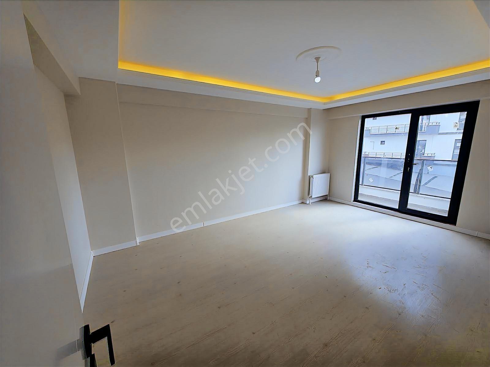 Başiskele Yeşilyurt'ta Cadde Üzerinde,sıfır,3+1 Lüks Daire - Görsel 9