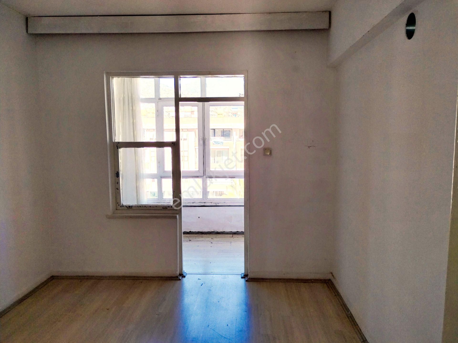 Alanya Atatürk Caddesinde Kiralık 2+1 Daire - Görsel 7