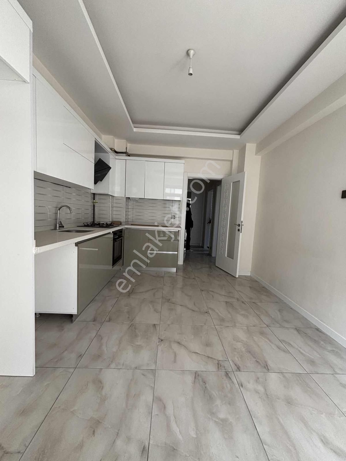 Fatih Karakolu Karşısı 3+1 Ara Kat Geniş Daire - Görsel 29