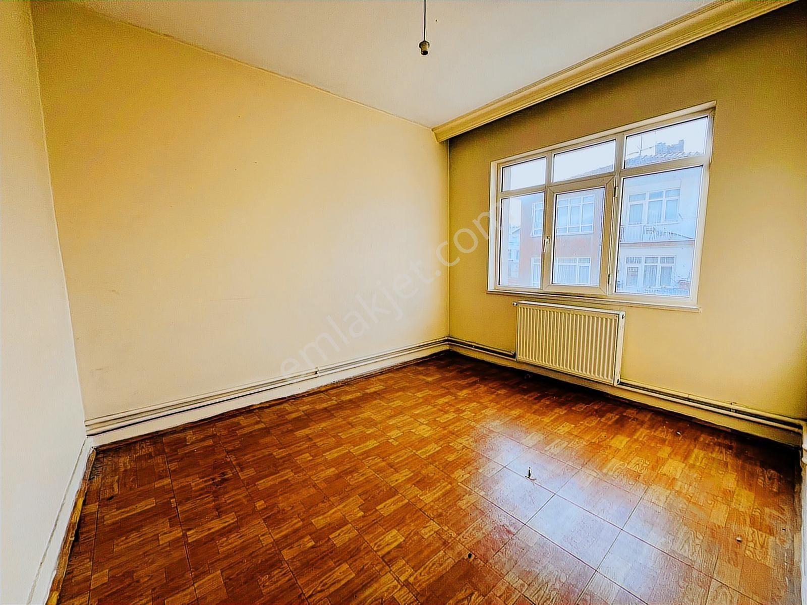 Valentia'dan Karşıyaka İş Merkezi Yanı Ara Kat Satılık 3+1 Daire - Görsel 3