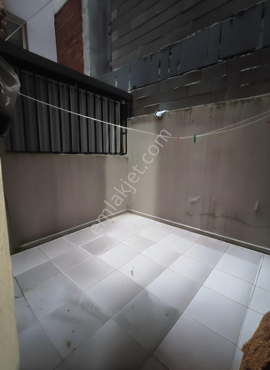 🏡muradiye Mahallesi 🏡 ✅2+1 90 M2 5 Katlınım Zenin Katı ❇️kombi Petekli Full Özelikli - Görsel 3