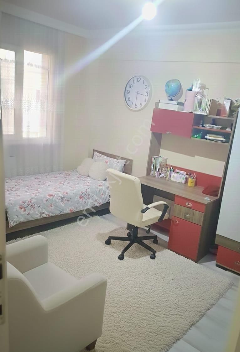 🏡muradiye Mahallesi 🏡 ✅2+1 90 M2 5 Katlınım Zenin Katı ❇️kombi Petekli Full Özelikli - Görsel 2