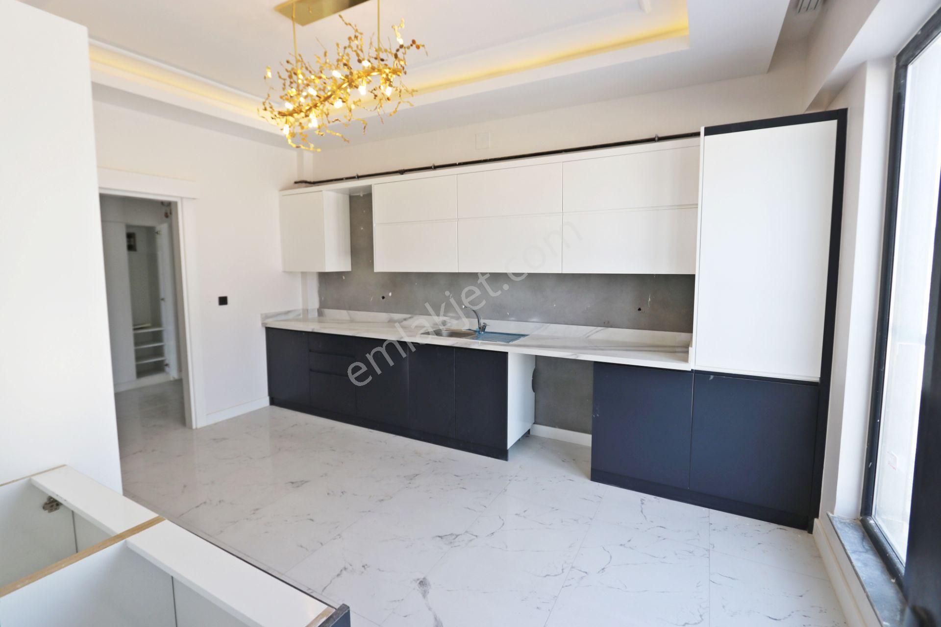 Alpaslan'da İlk Oturum! Modern Ve Aydınlık Masrafsız 3+1 Daire