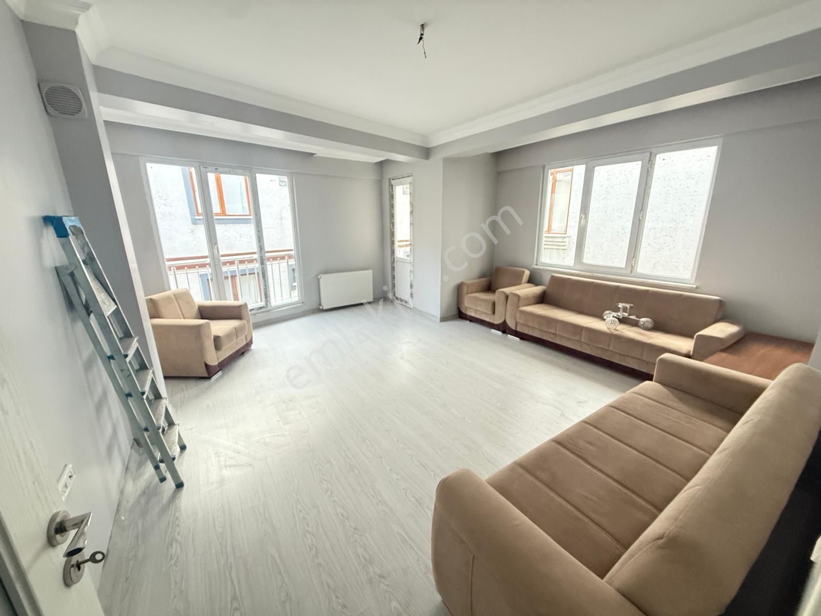 Barış'tan Tepeüstü Yıldız Caddesinde Satılık 4+1 Dublkes Daire - Görsel 2