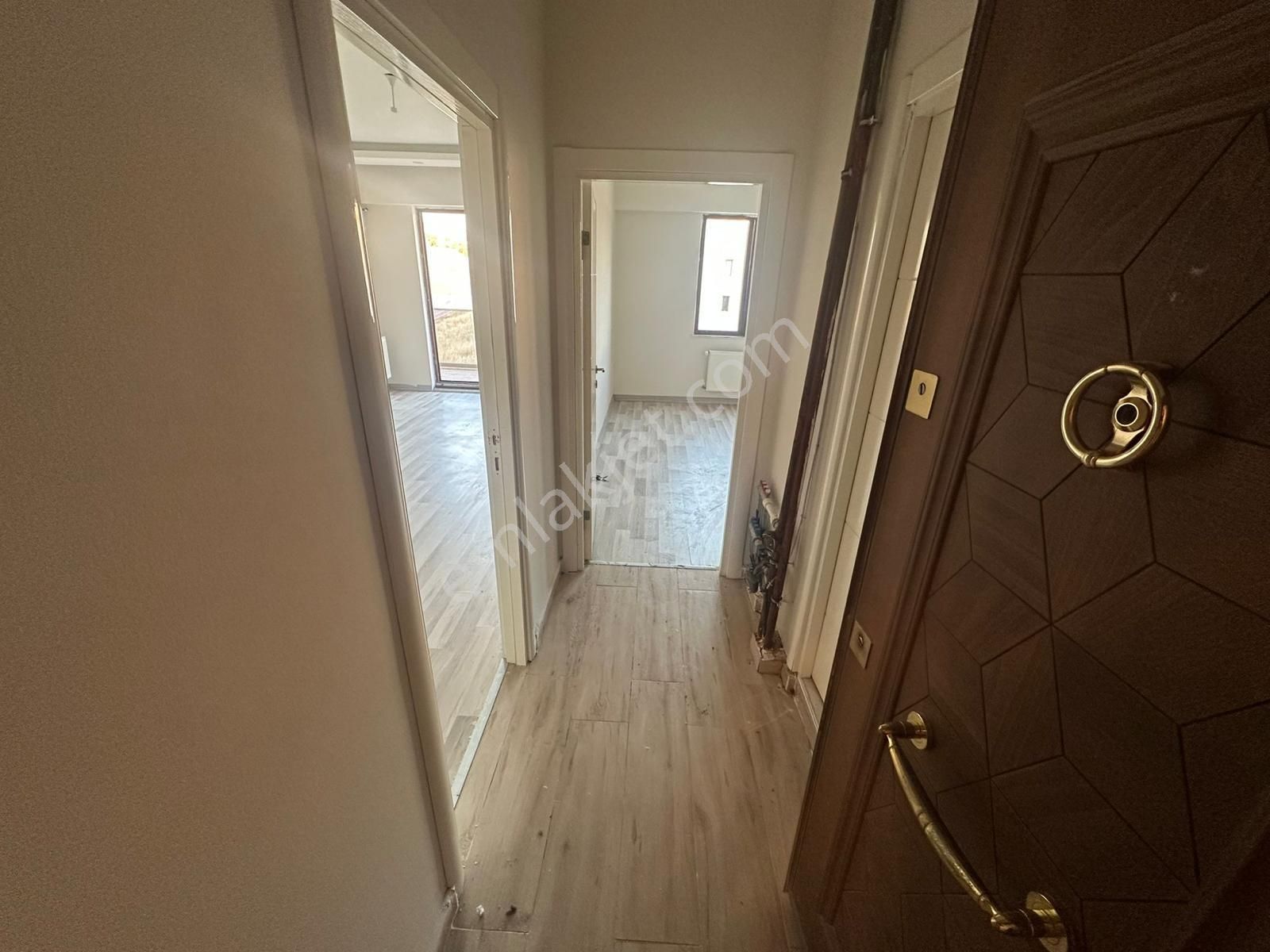 Çanakkale Kepez Hamidiye Mahallesi'nde Lüks Havuzlu Sitede Kiralık 1+1 Daire - Görsel 7