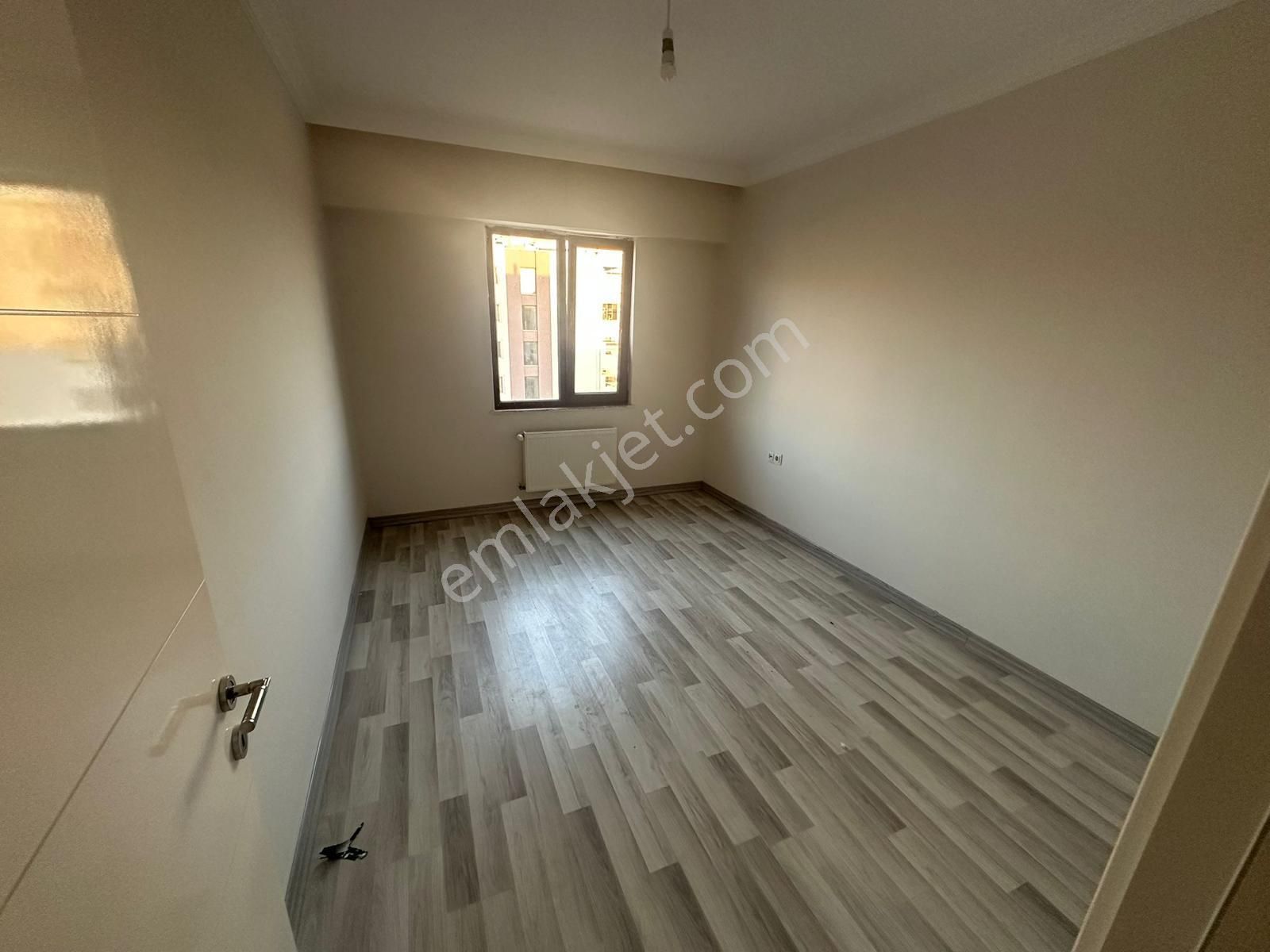 Çanakkale Kepez Hamidiye Mahallesi'nde Lüks Havuzlu Sitede Kiralık 1+1 Daire - Görsel 14
